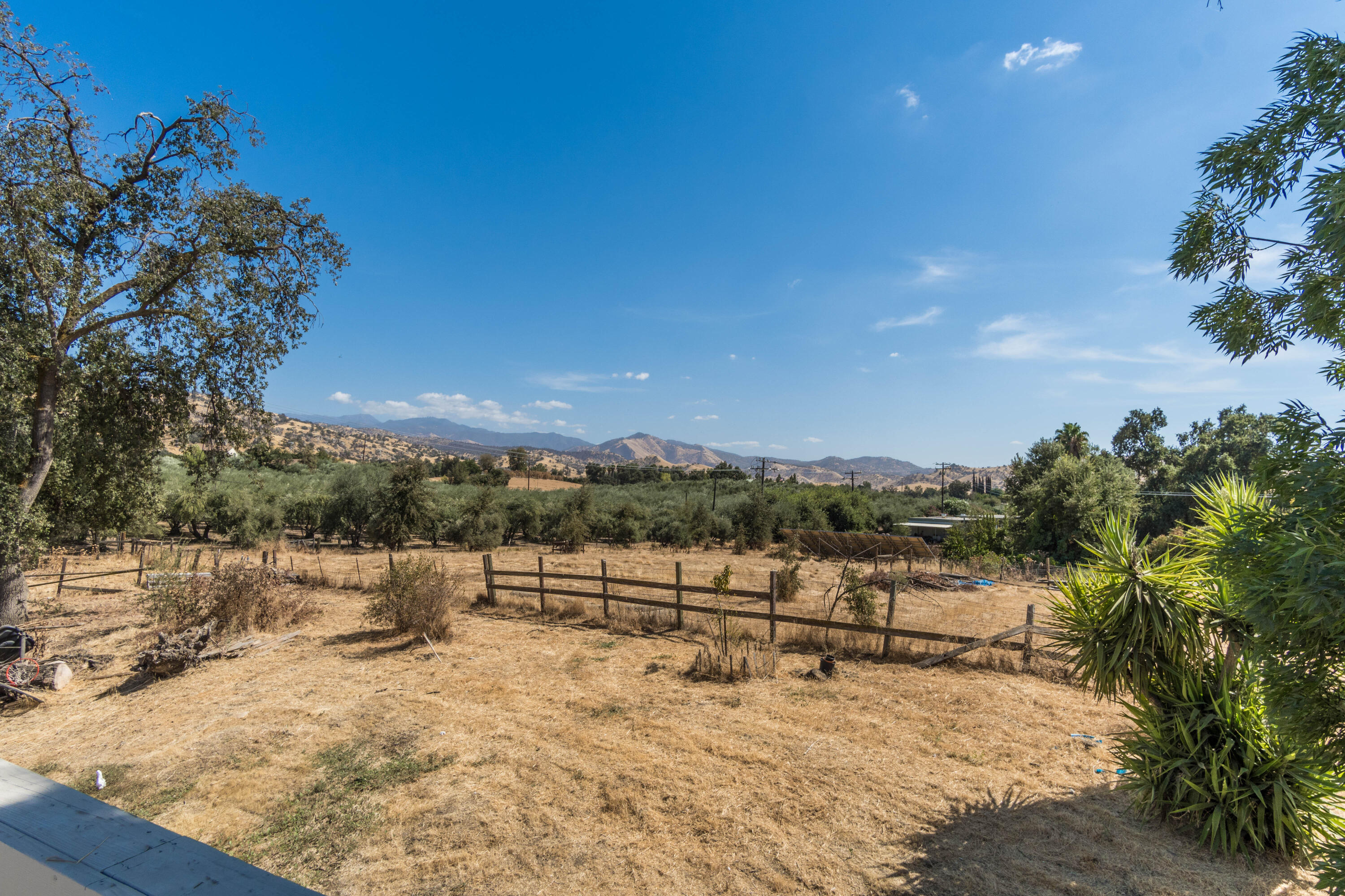 32100 Success Valley Dr, Porterville, CA 93257
