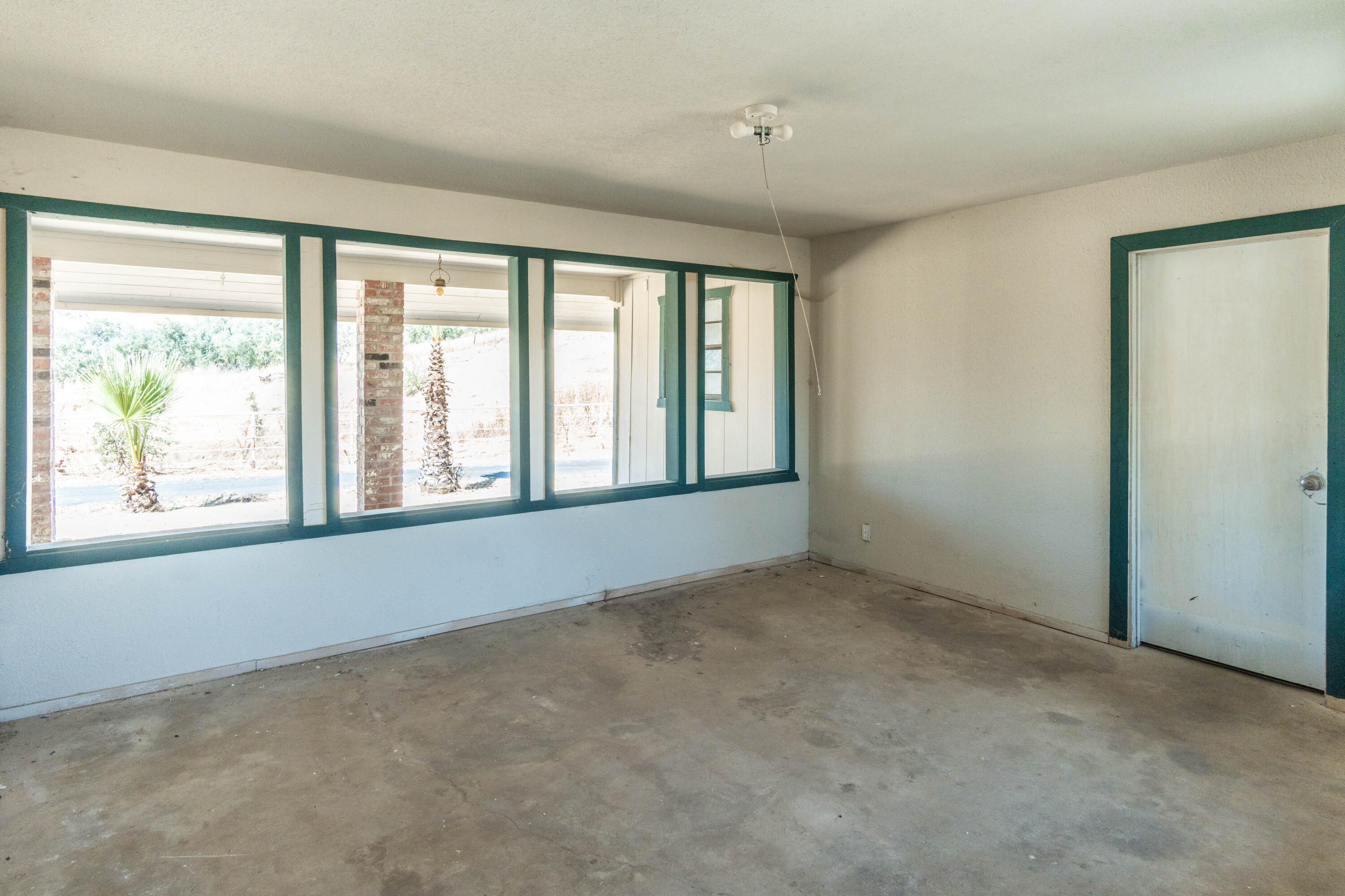 32100 Success Valley Dr, Porterville, CA 93257