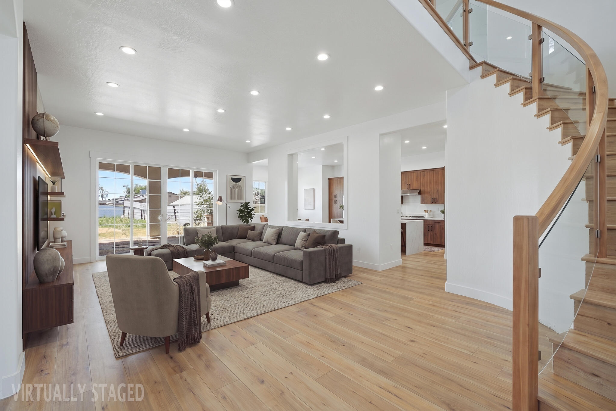 12709 Ave 328, Visalia, CA 93291
