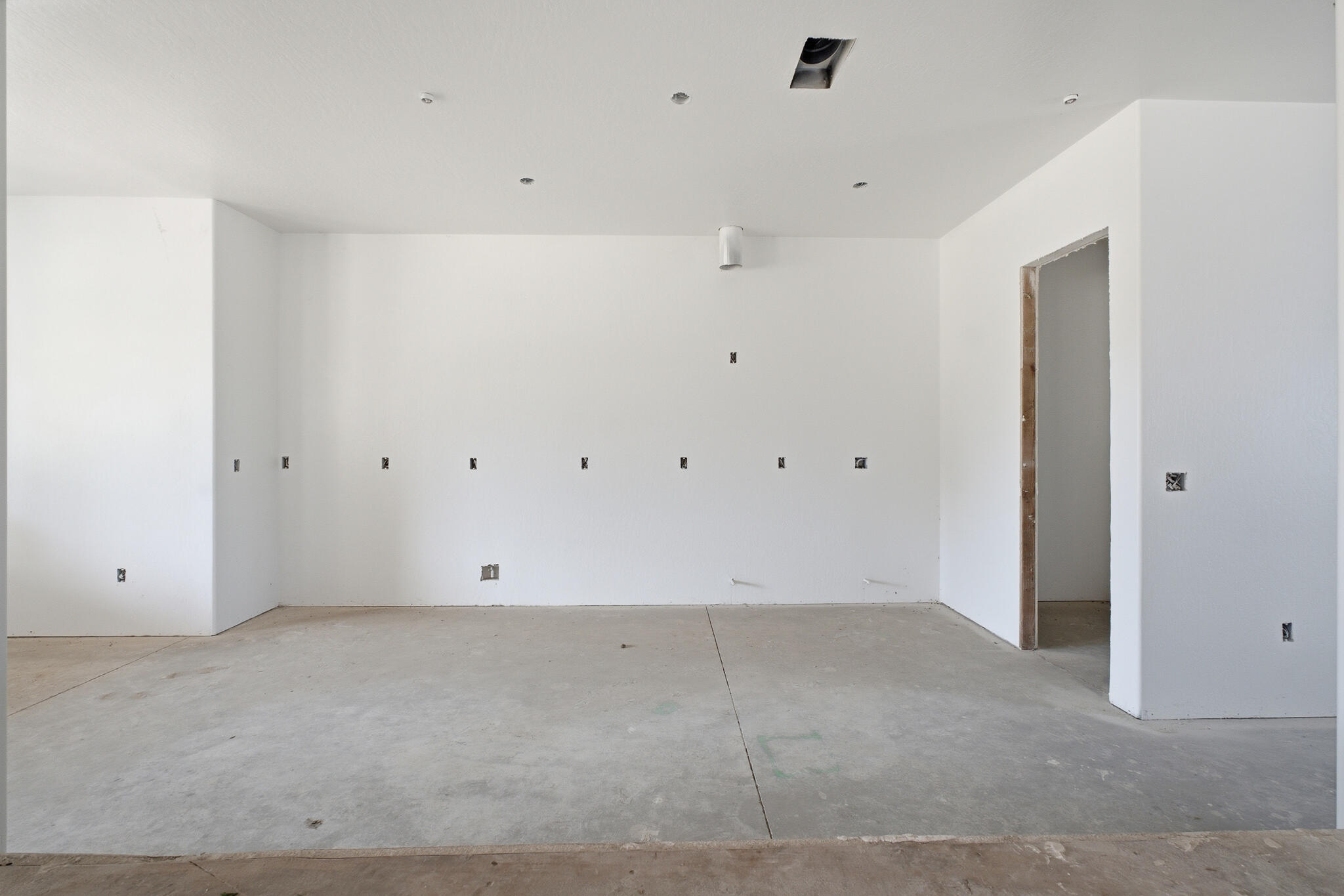 12709 Ave 328, Visalia, CA 93291