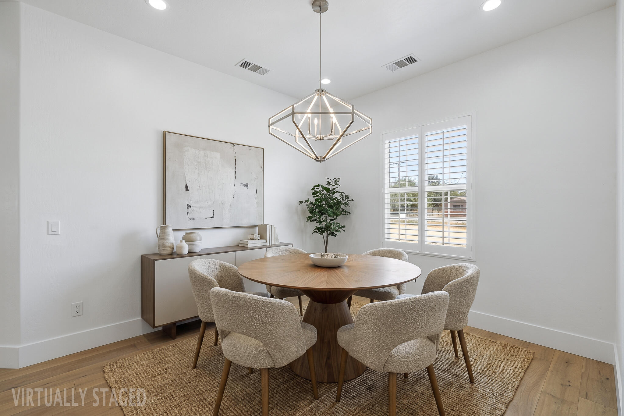 12709 Ave 328, Visalia, CA 93291