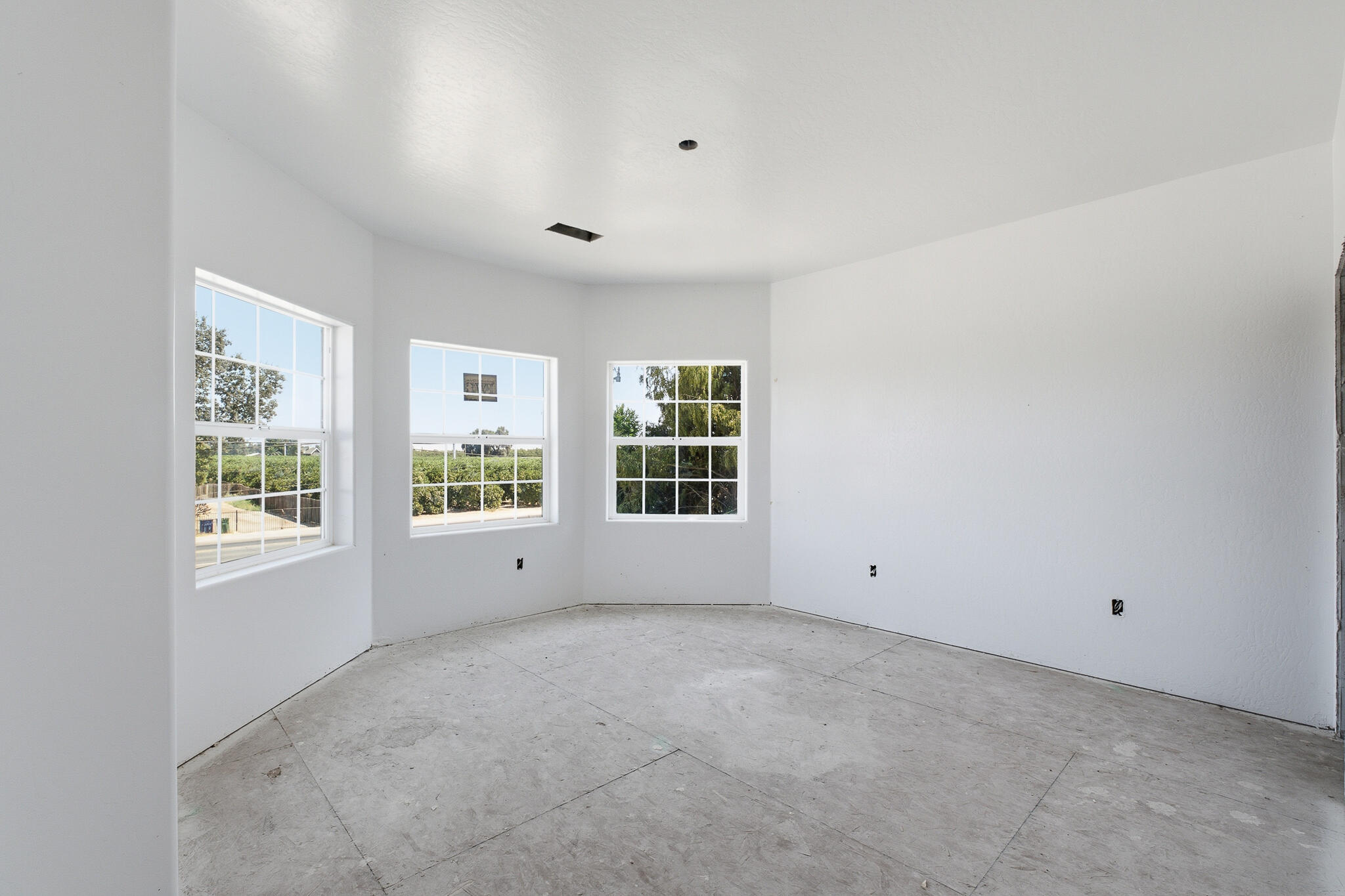 12709 Ave 328, Visalia, CA 93291