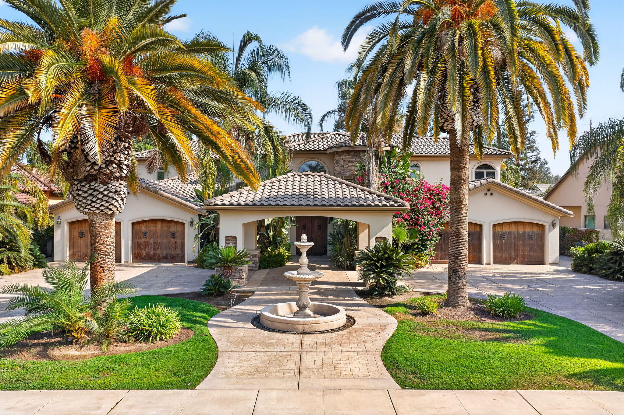 5034 W W Firenze Ave, Visalia, CA 93291