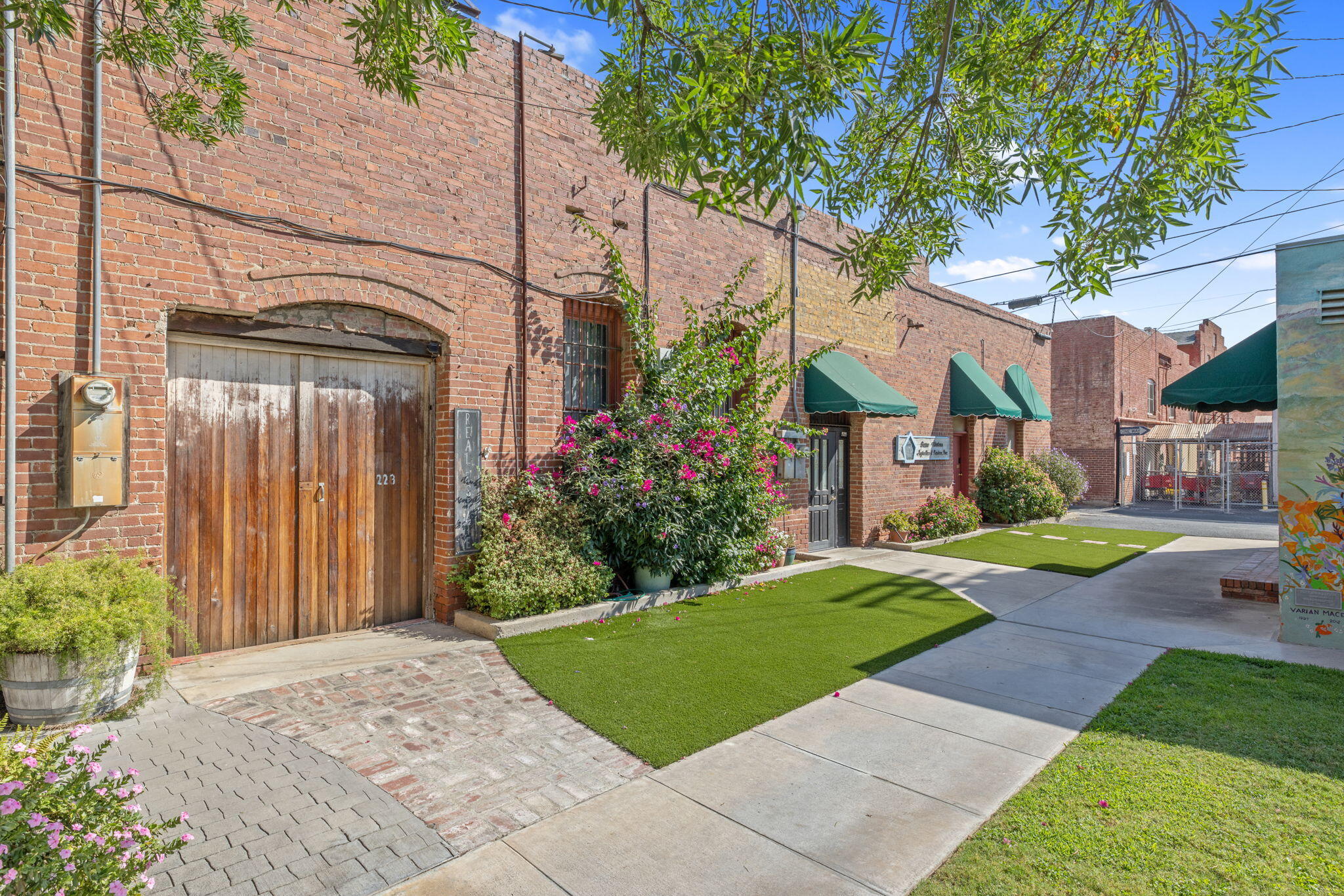 244 E Pine, Exeter, CA 93221