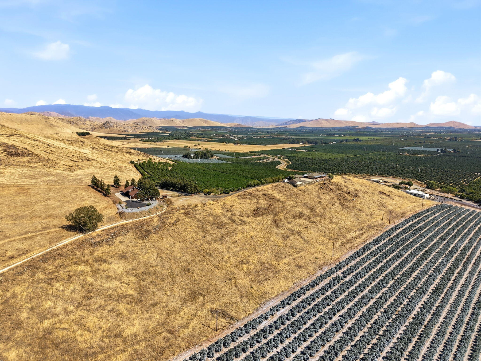 0 Round Valley Dr, Lindsay, CA 93247