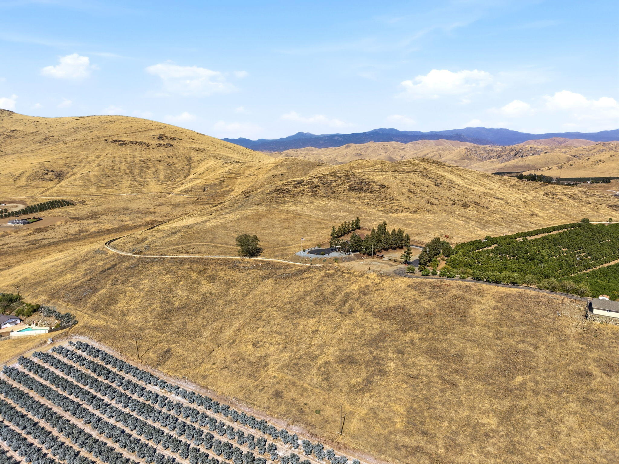 0 Round Valley Dr, Lindsay, CA 93247