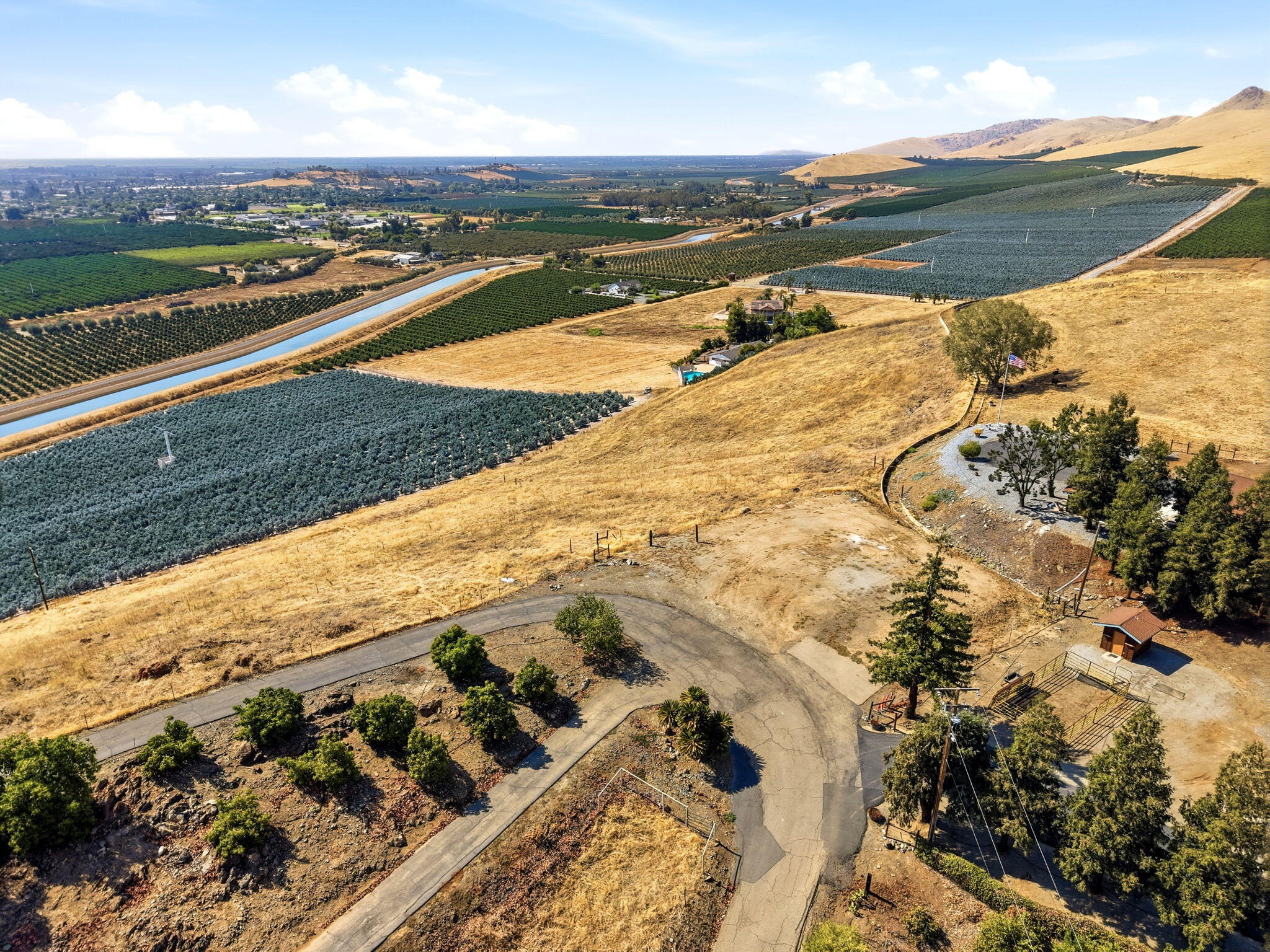 0 Round Valley Dr, Lindsay, CA 93247