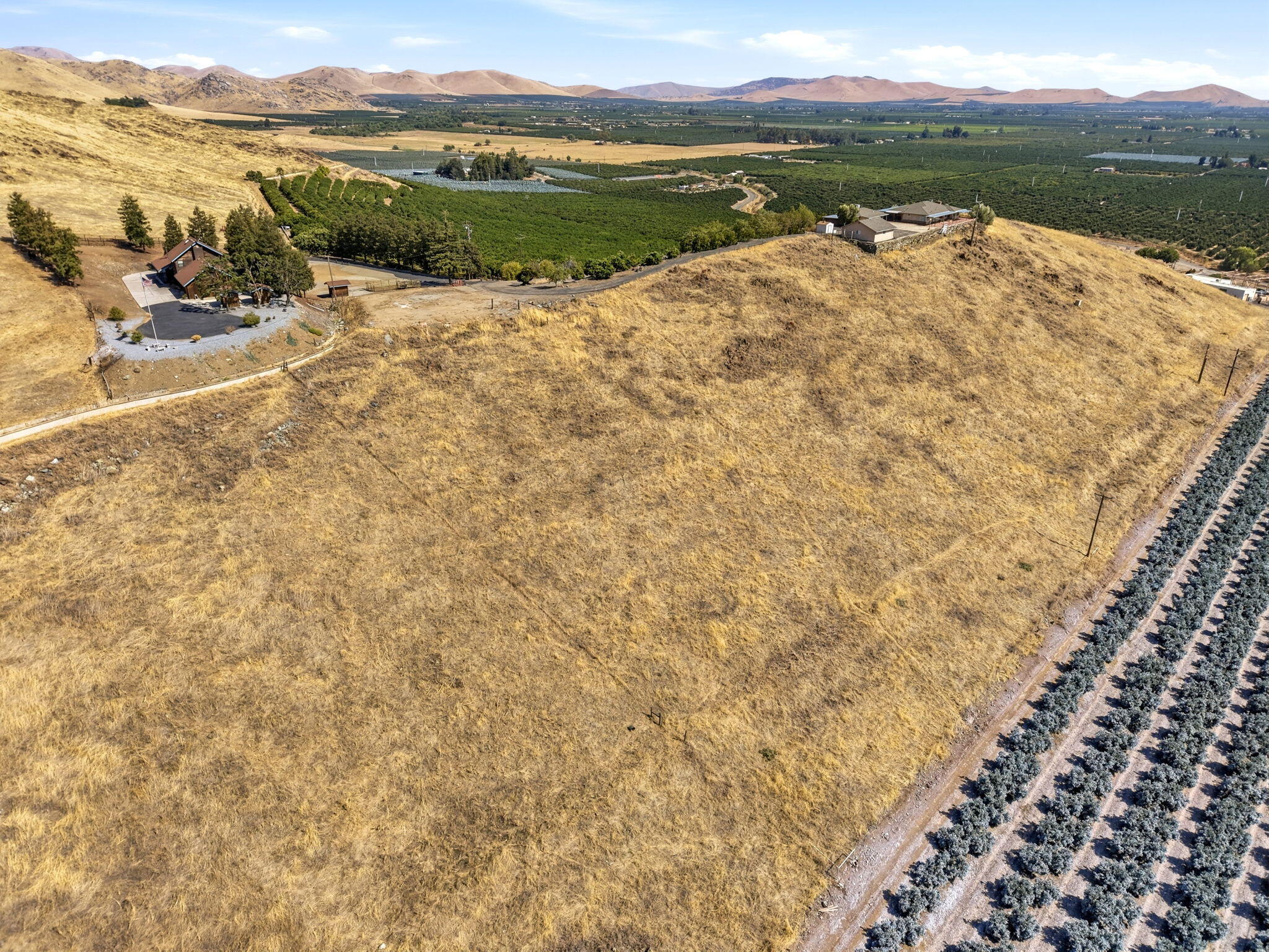 0 Round Valley Dr, Lindsay, CA 93247