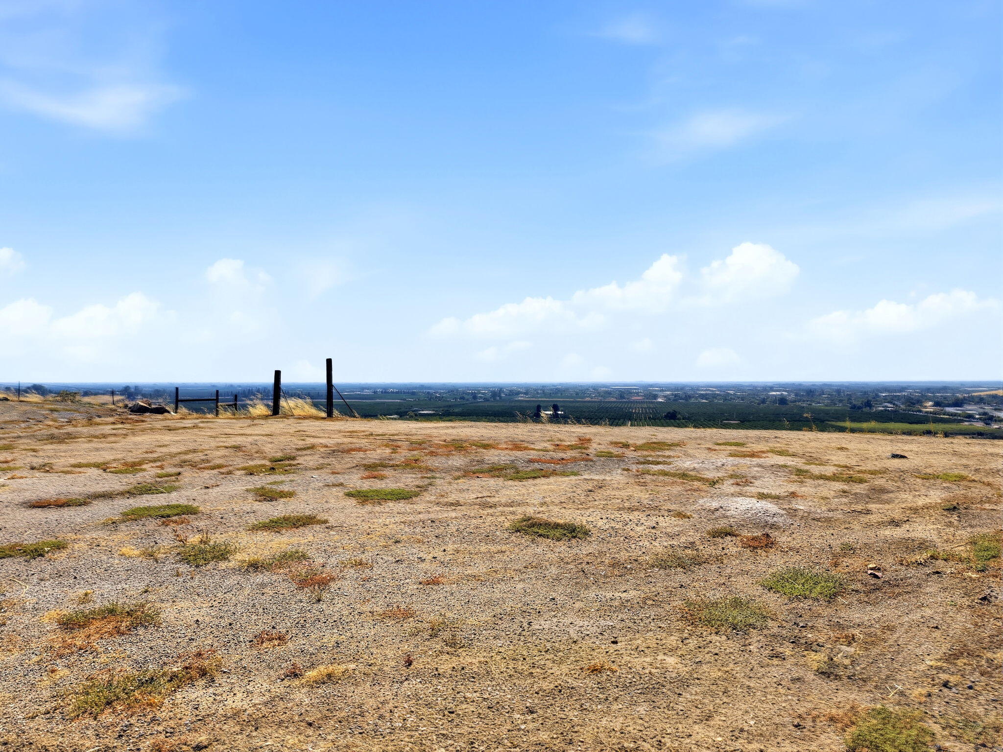 0 Round Valley Dr, Lindsay, CA 93247