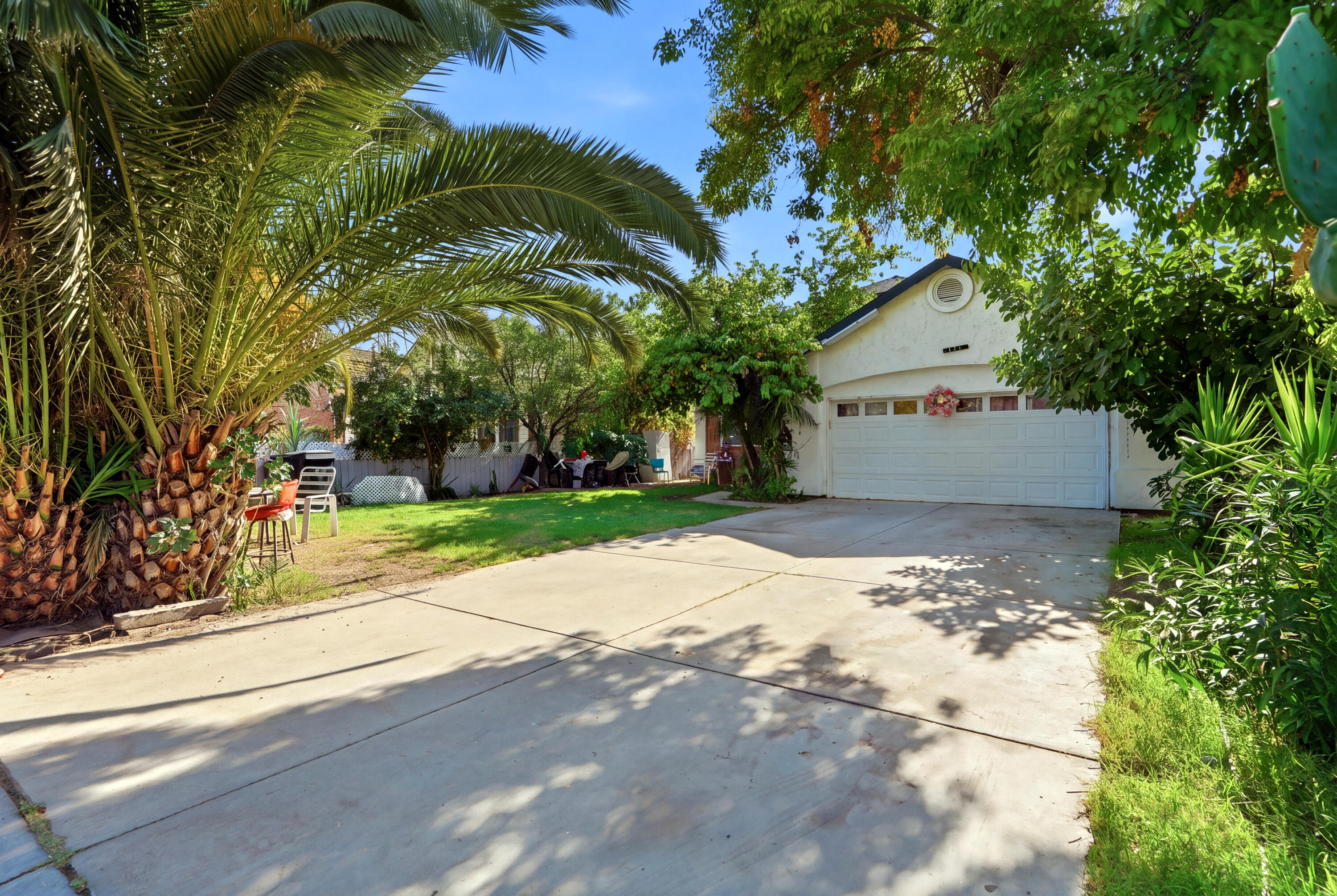 471 N Evans Rd, Tipton, CA 93272