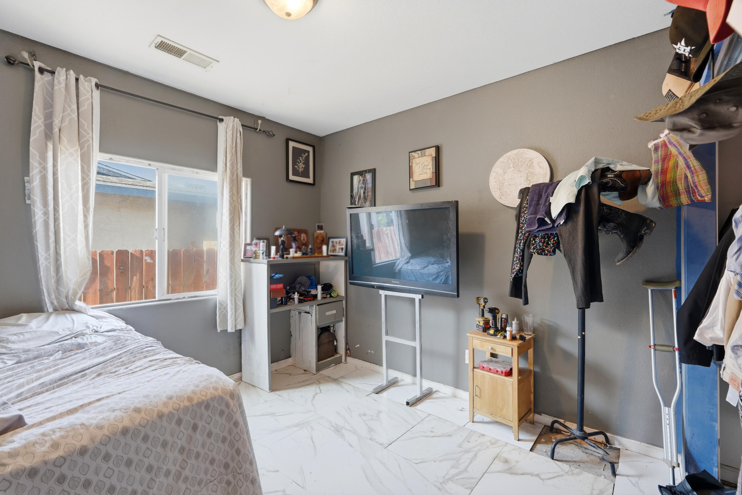 471 N Evans Rd, Tipton, CA 93272