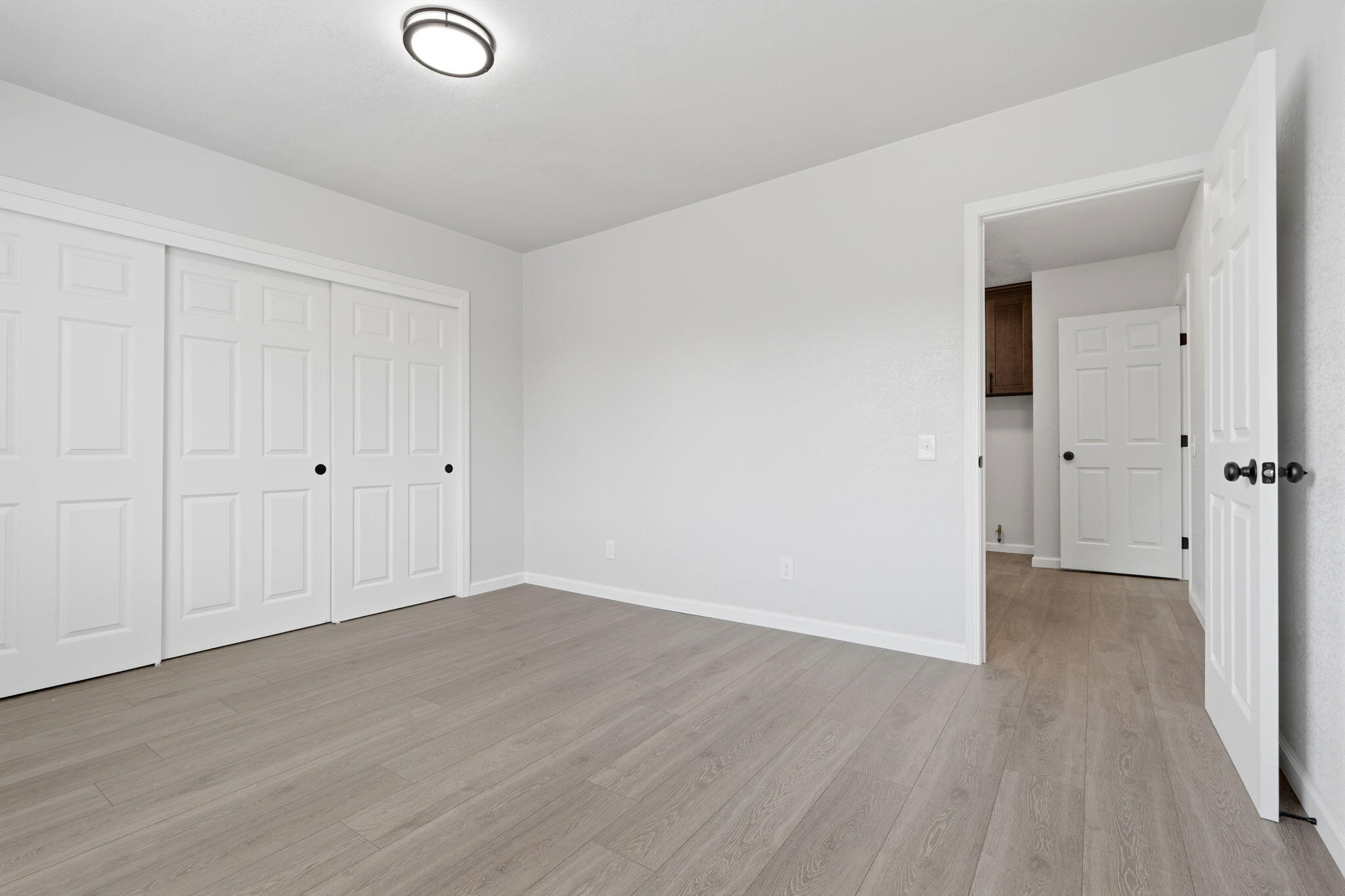 627 E Houston Ave, Visalia, CA 93292