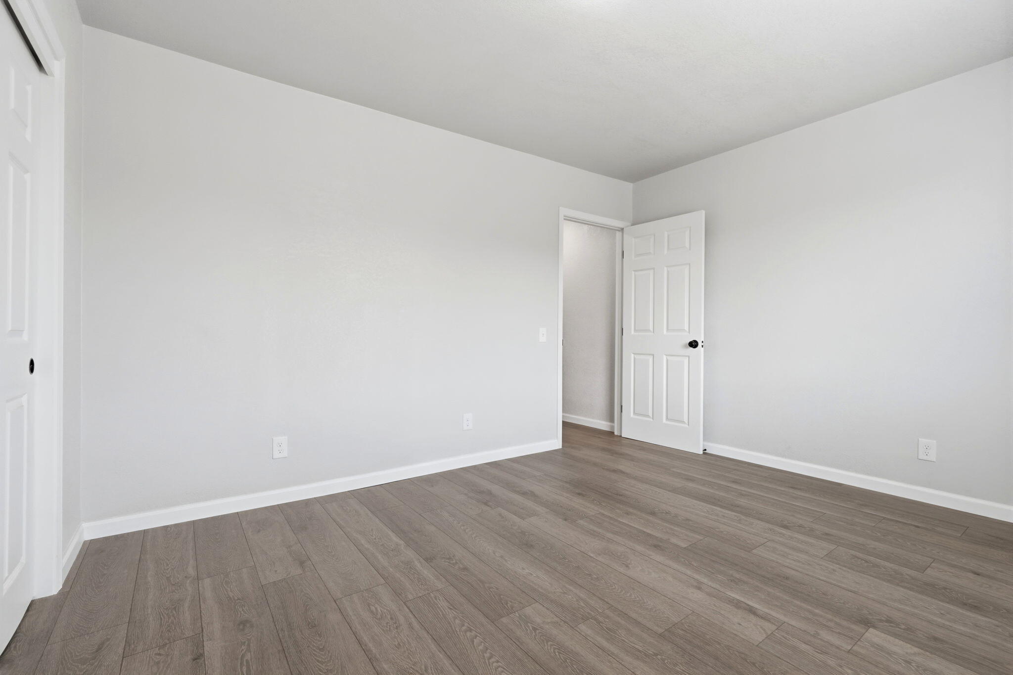 627 E Houston Ave, Visalia, CA 93292