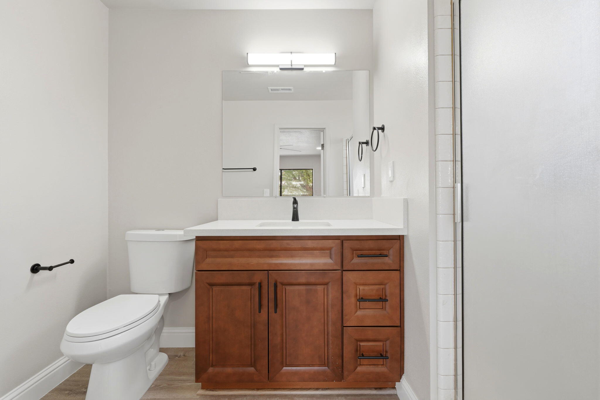 37307 Mistletoe Rd, Yokuts Valley, CA 93675