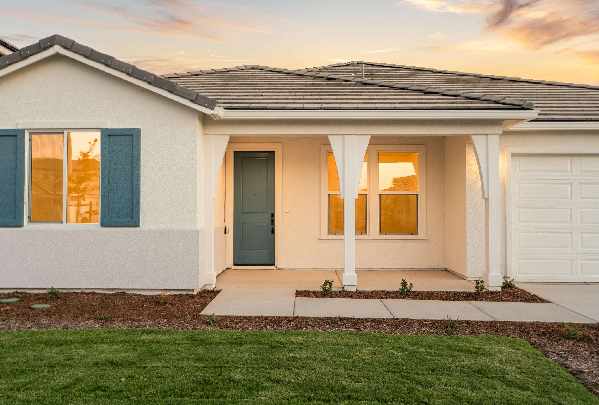 3047 Riviera Avenue, Tulare, CA 93274