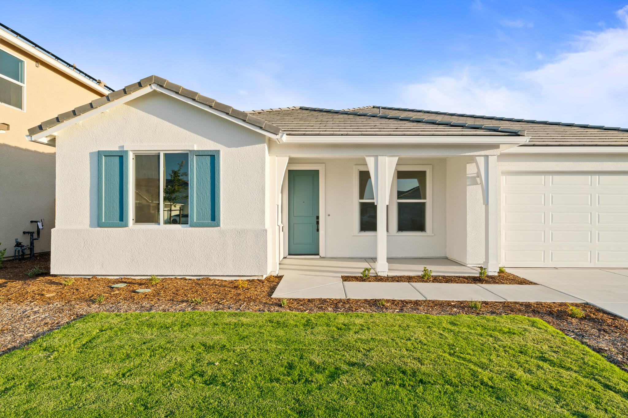 3047 Riviera Avenue, Tulare, CA 93274