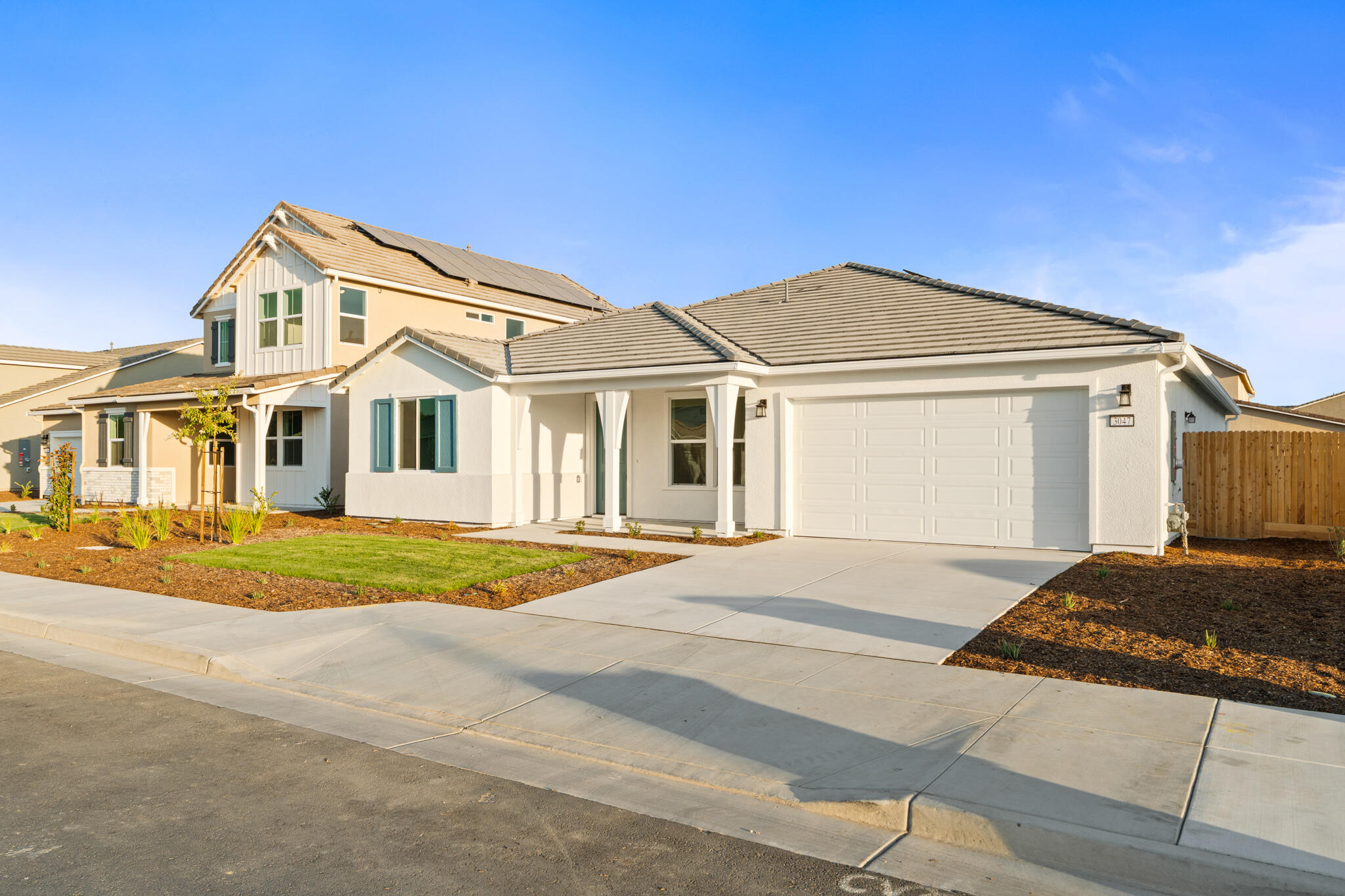 3047 Riviera Avenue, Tulare, CA 93274