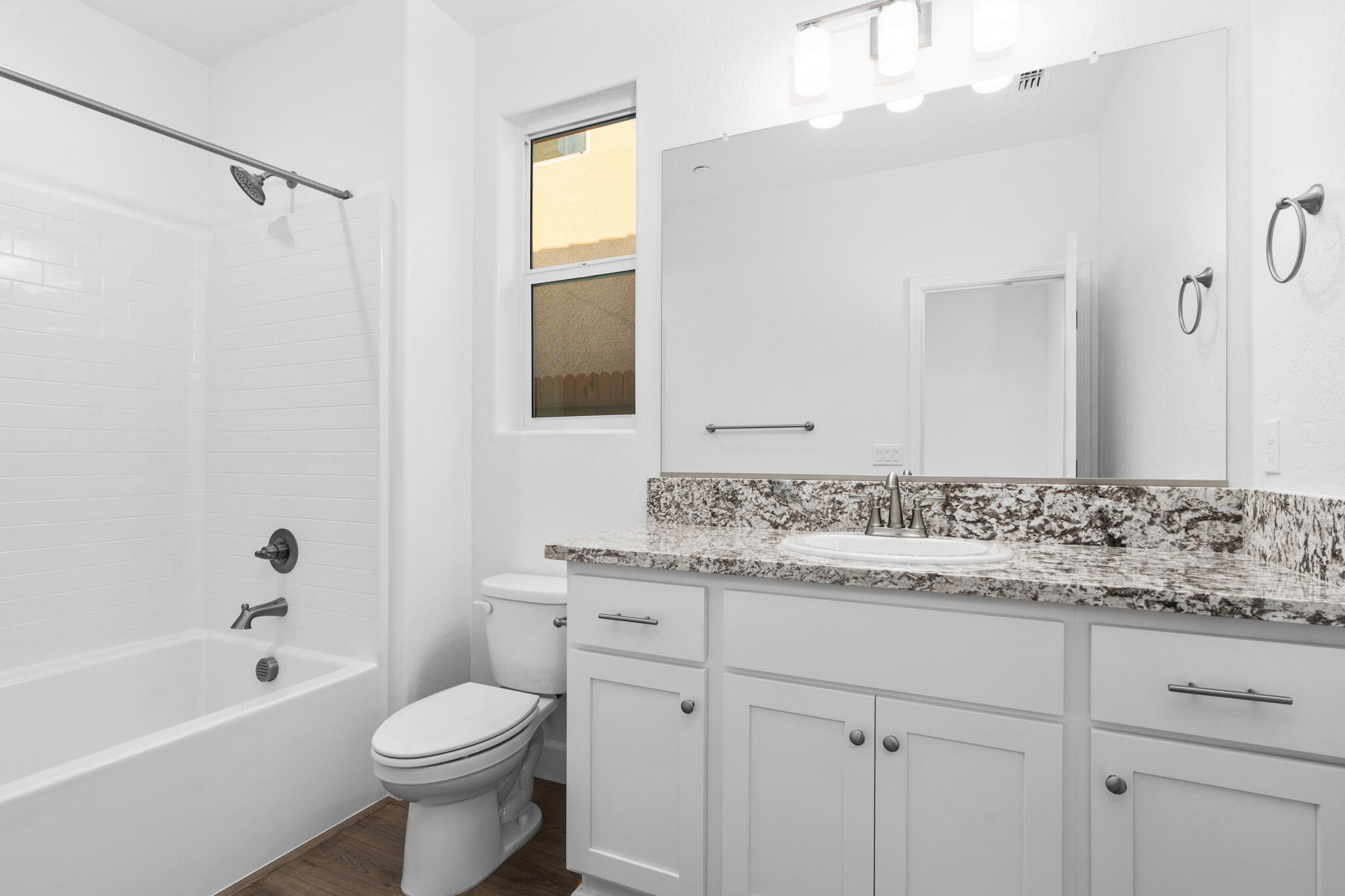 3047 Riviera Avenue, Tulare, CA 93274