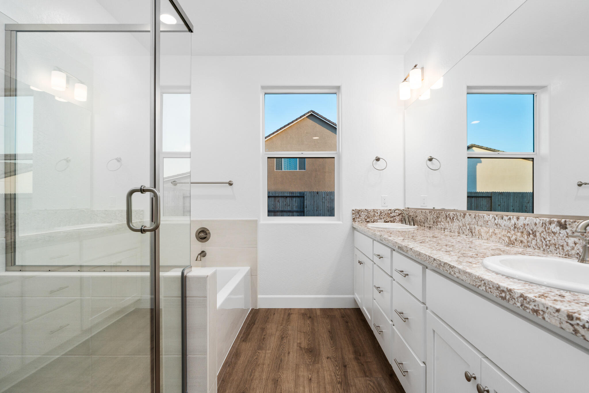 3047 Riviera Avenue, Tulare, CA 93274