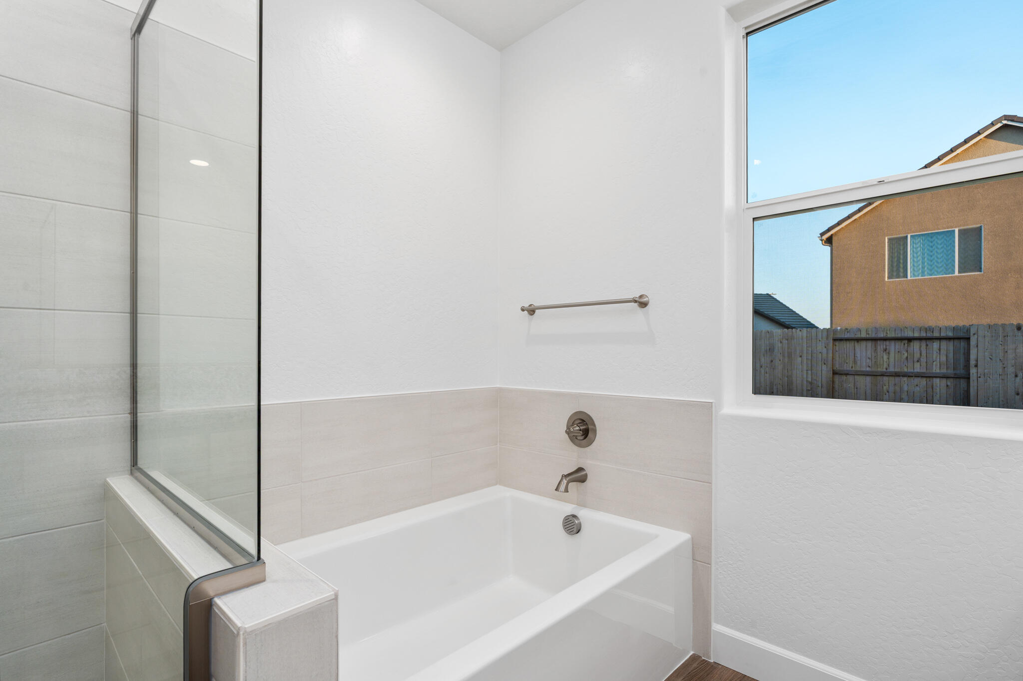 3047 Riviera Avenue, Tulare, CA 93274