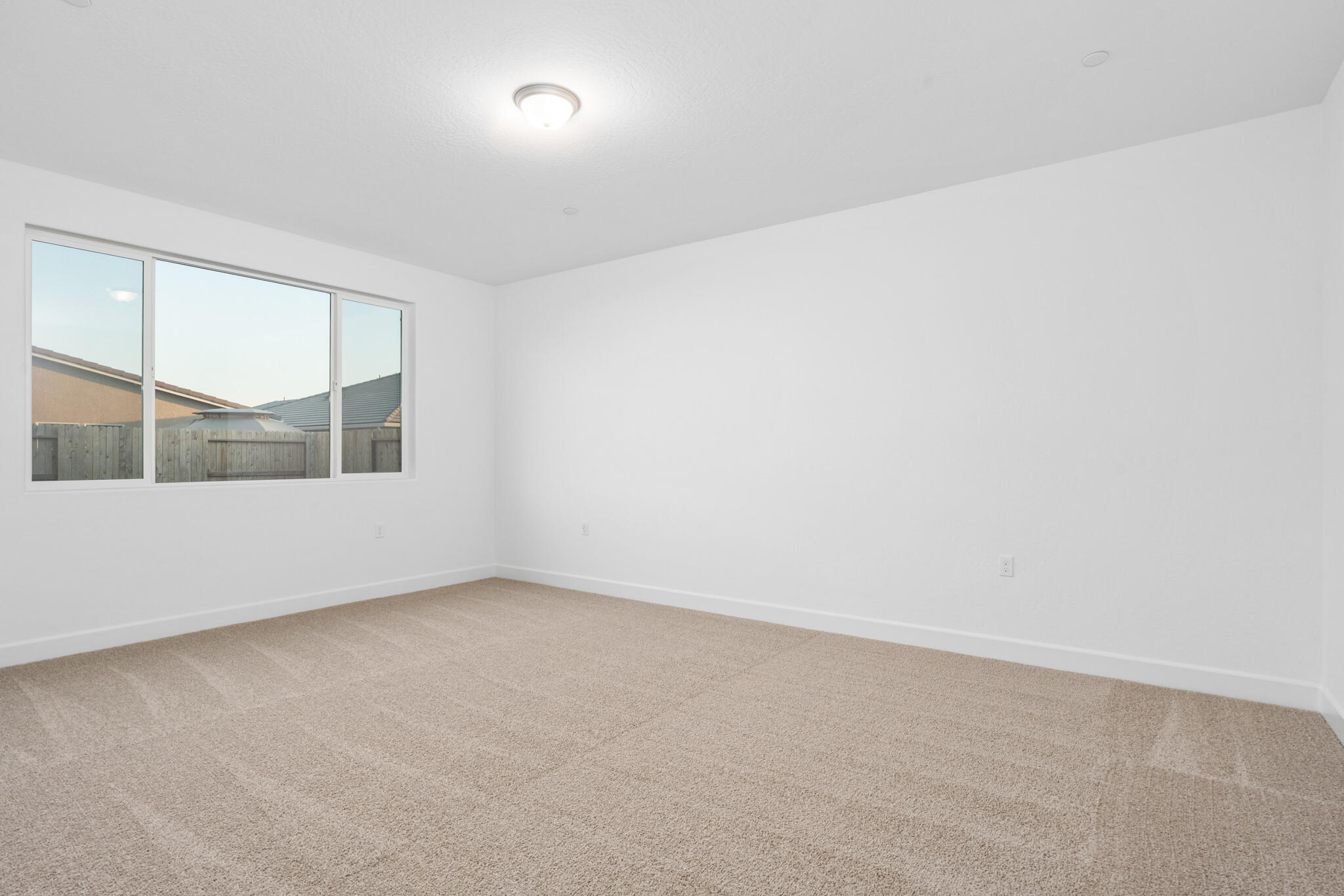 3047 Riviera Avenue, Tulare, CA 93274