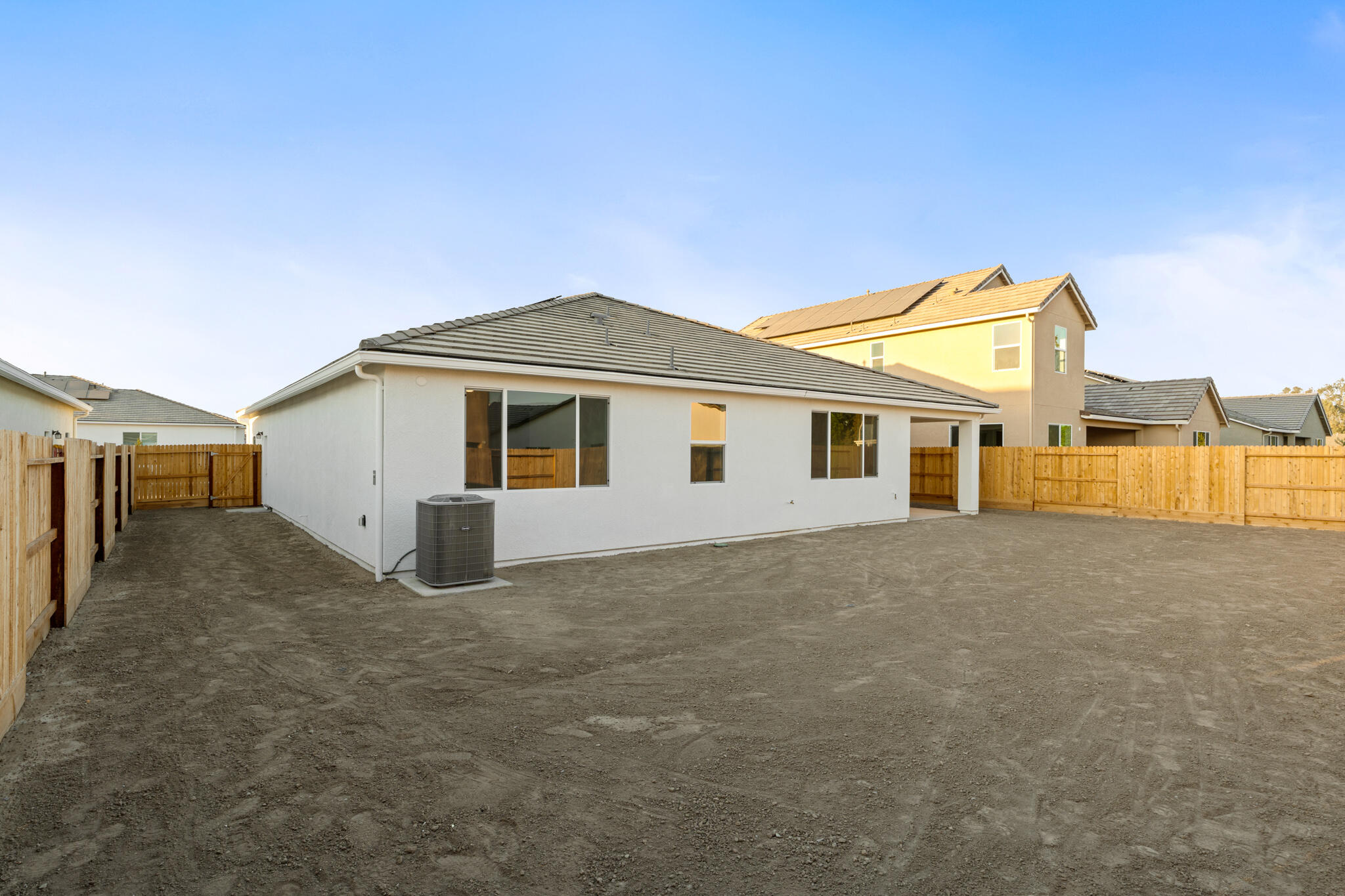 3047 Riviera Avenue, Tulare, CA 93274
