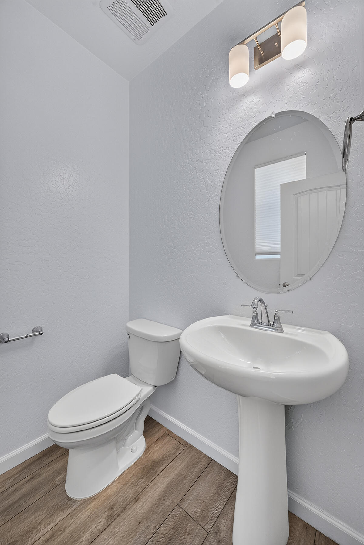 2776 Sand Hills Ave, Tulare, CA 93274