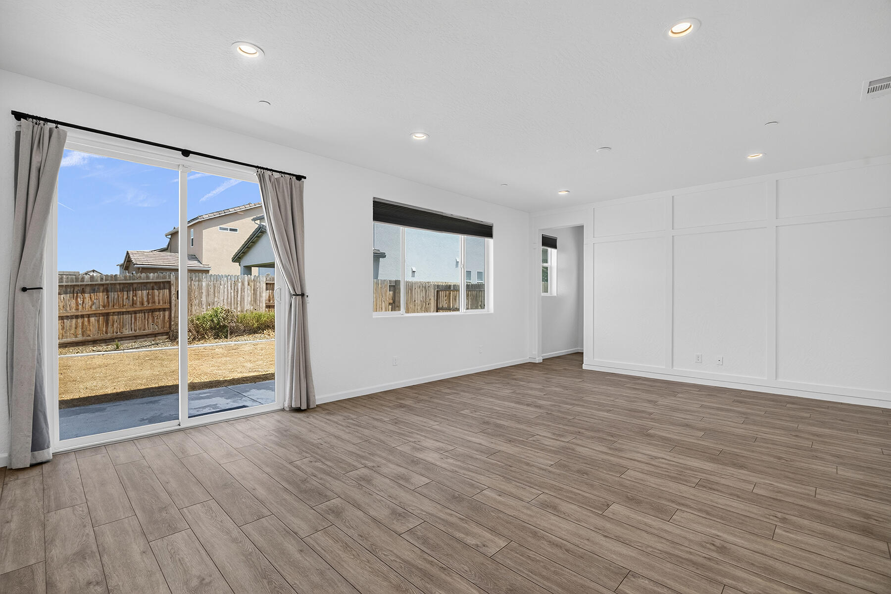 2776 Sand Hills Ave, Tulare, CA 93274