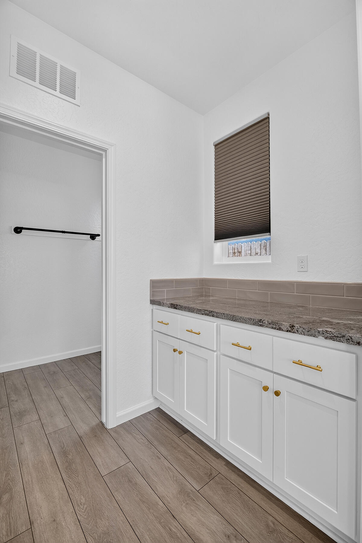 2776 Sand Hills Ave, Tulare, CA 93274