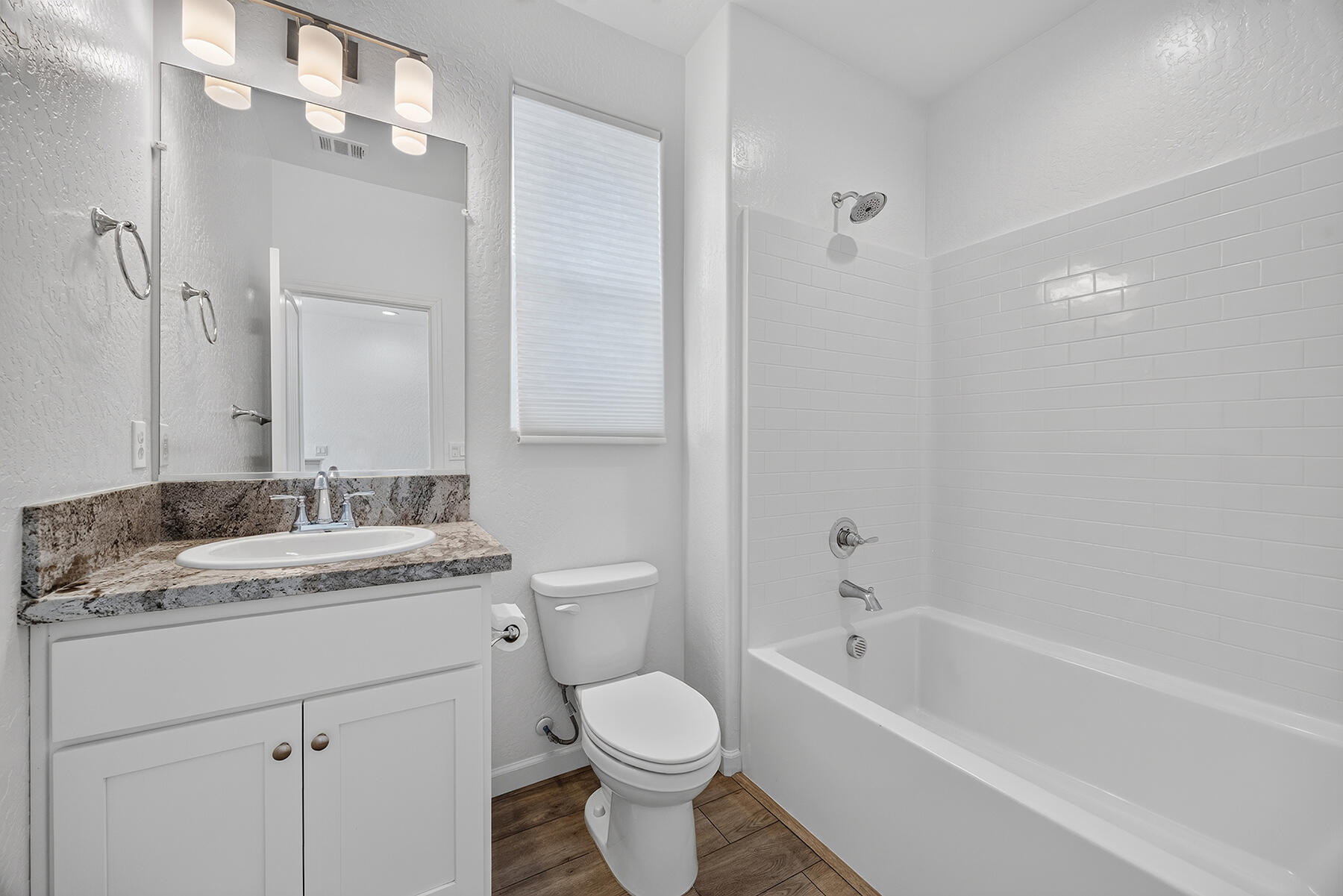 2776 Sand Hills Ave, Tulare, CA 93274