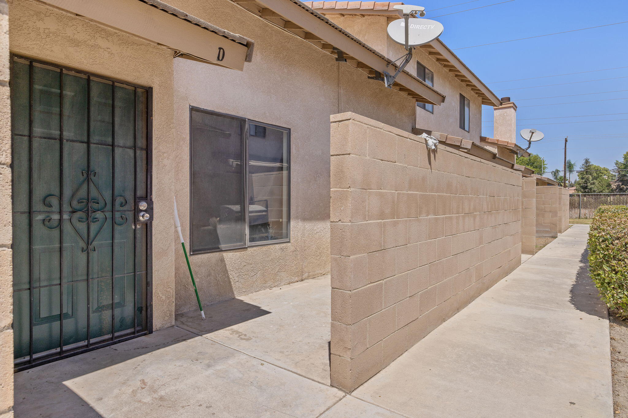 8200 Laborough Dr, Bakersfield, CA 93311