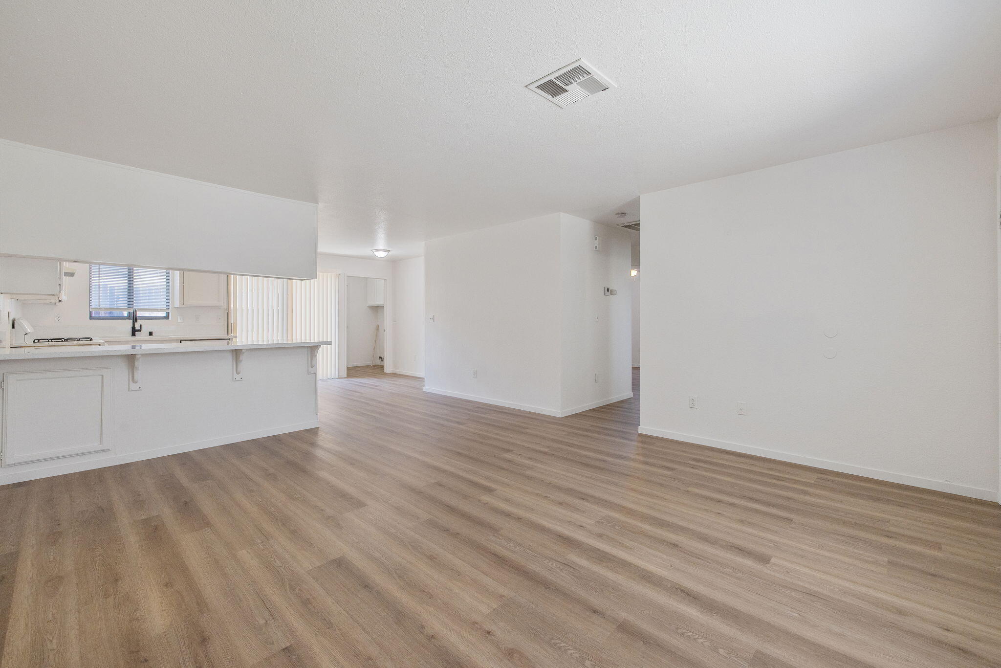 8200 Laborough Dr, Bakersfield, CA 93311