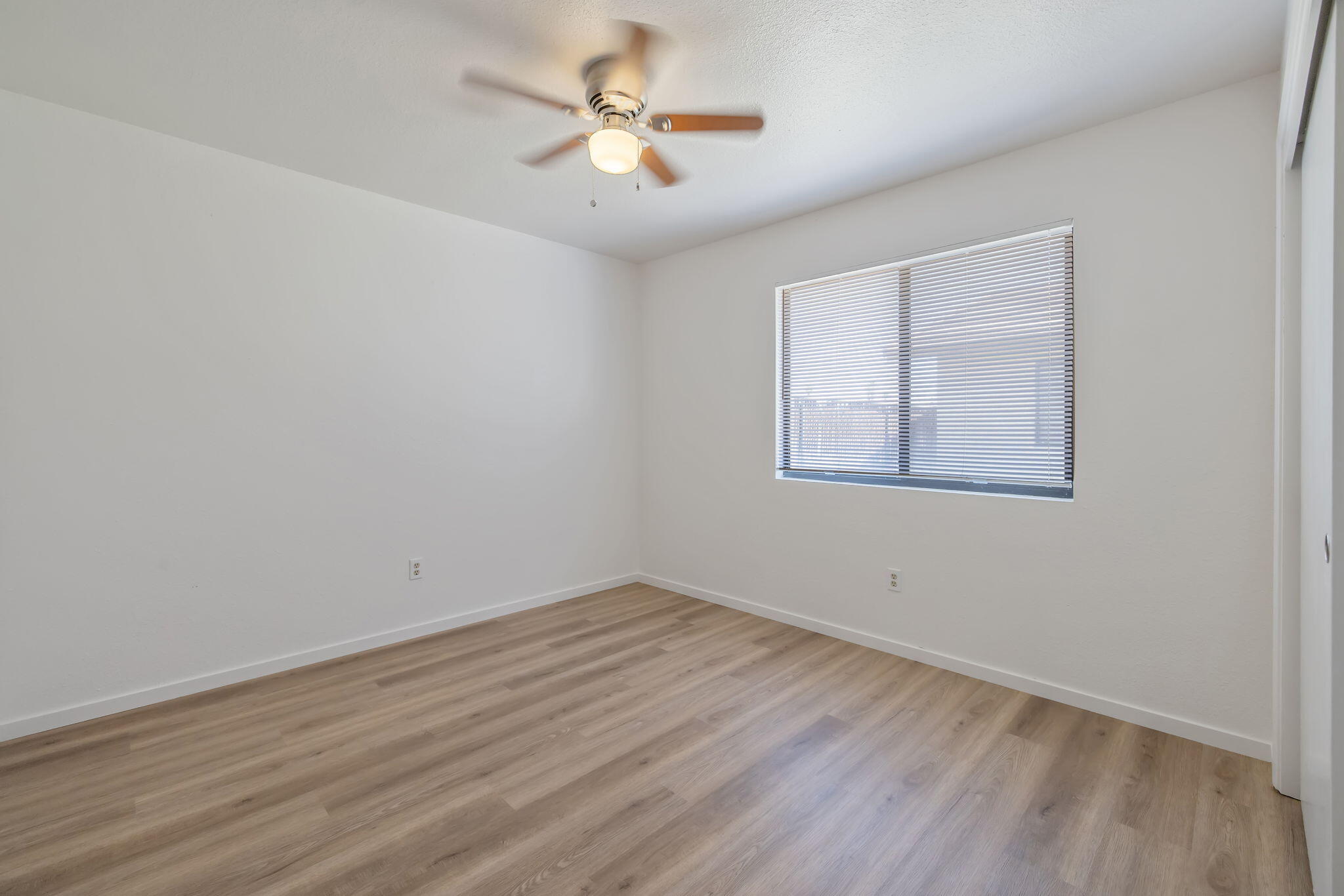 8200 Laborough Dr, Bakersfield, CA 93311