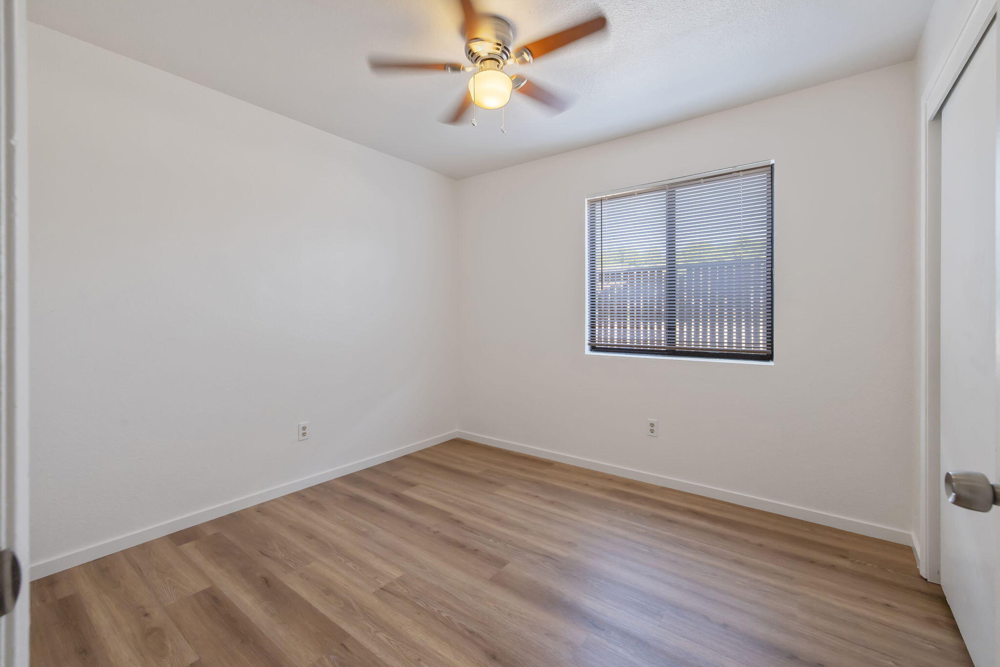 8200 Laborough Dr, Bakersfield, CA 93311