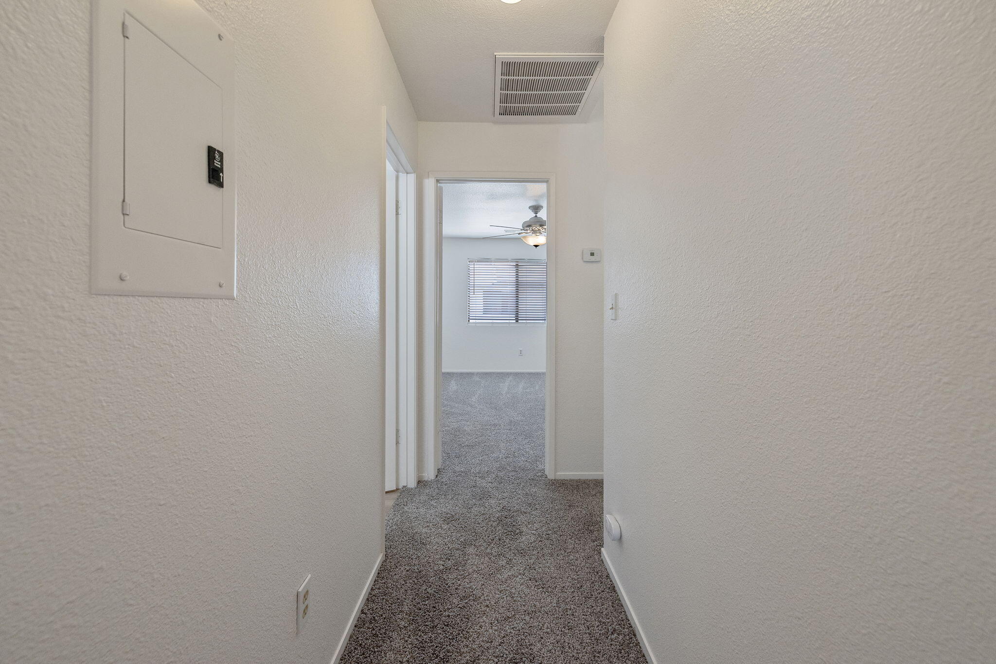 8200 Laborough Dr, Bakersfield, CA 93311