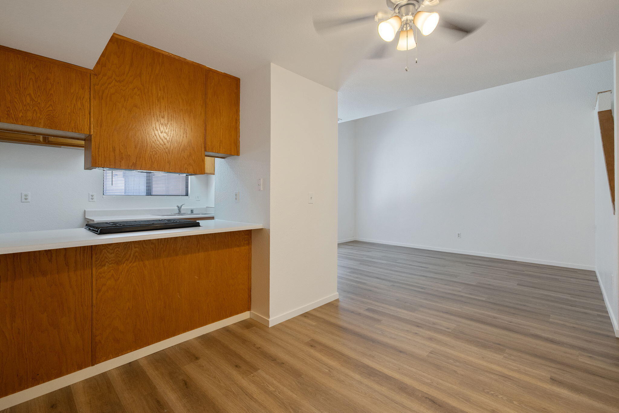 8200 Laborough Dr, Bakersfield, CA 93311