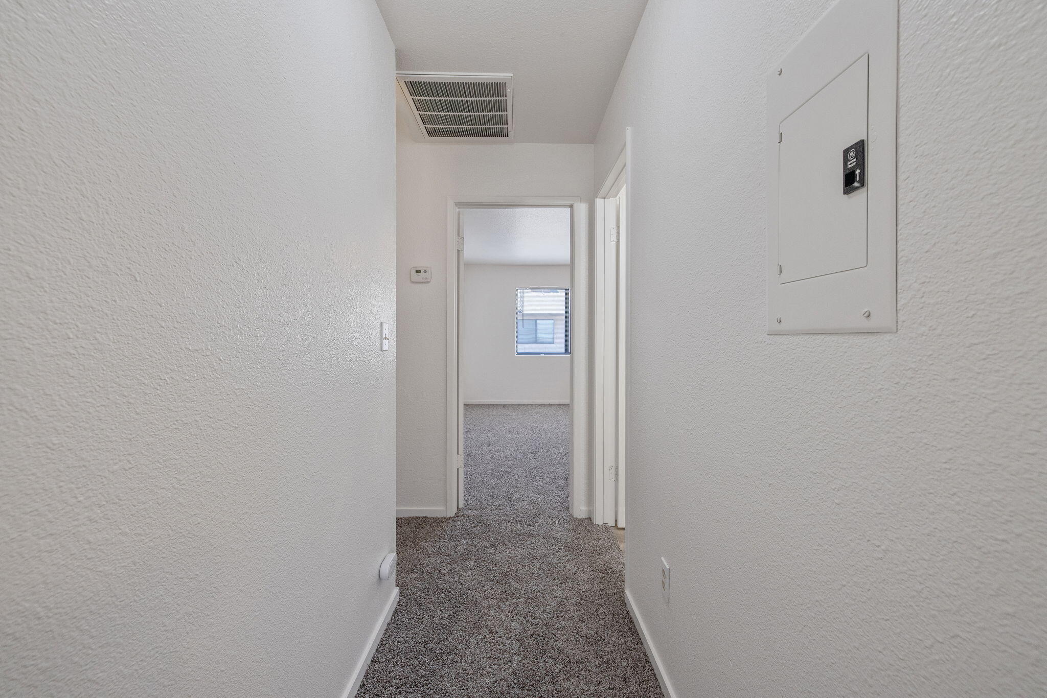 8200 Laborough Dr, Bakersfield, CA 93311