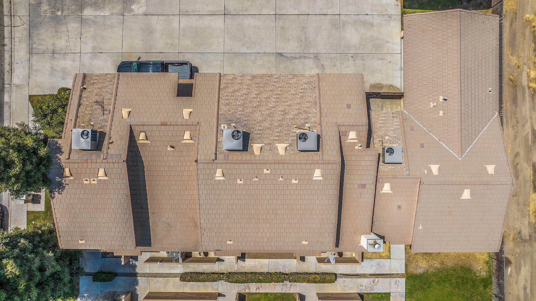 8200 Laborough Dr, Bakersfield, CA 93311