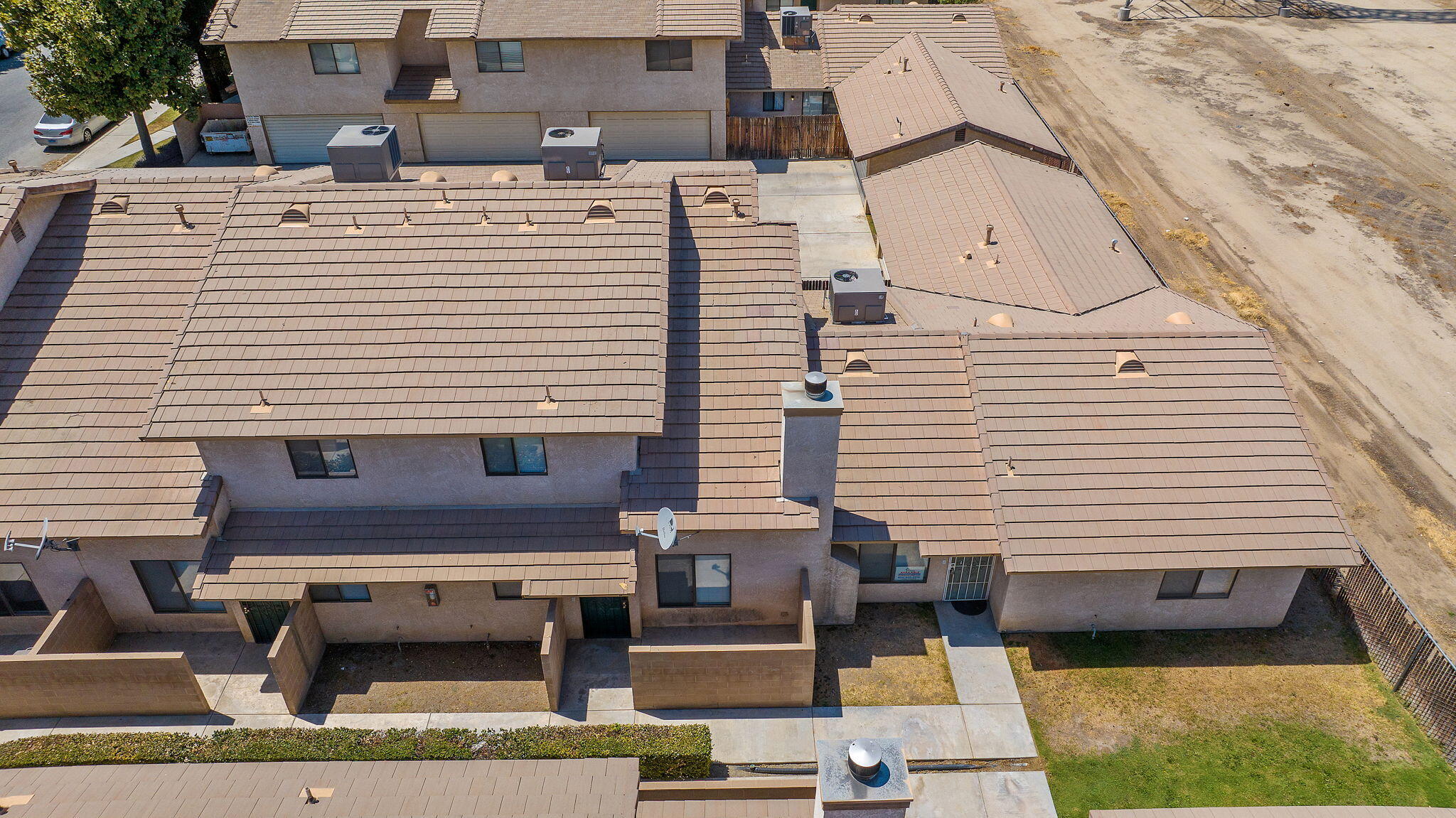 8200 Laborough Dr, Bakersfield, CA 93311