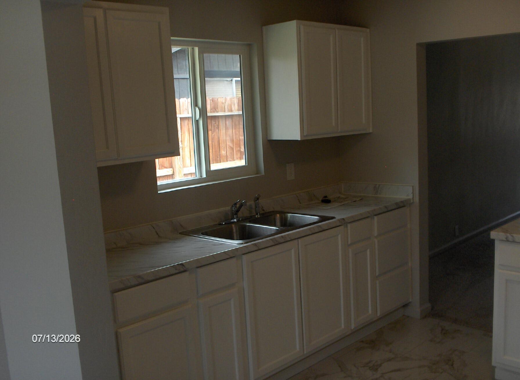 32913 Sierra Dr, Lemon Cove, CA 93244