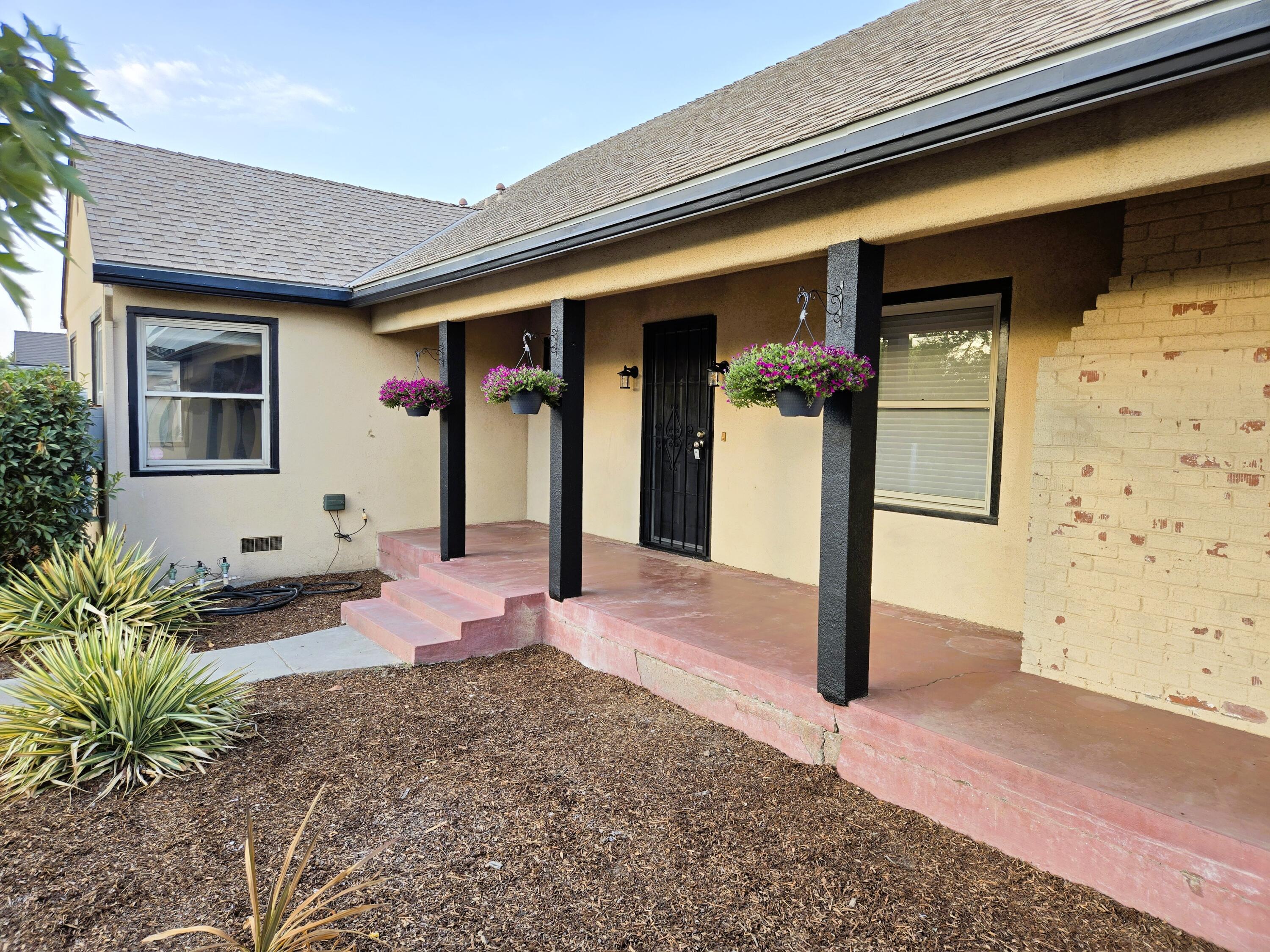 616 N M St, Tulare, CA 93274