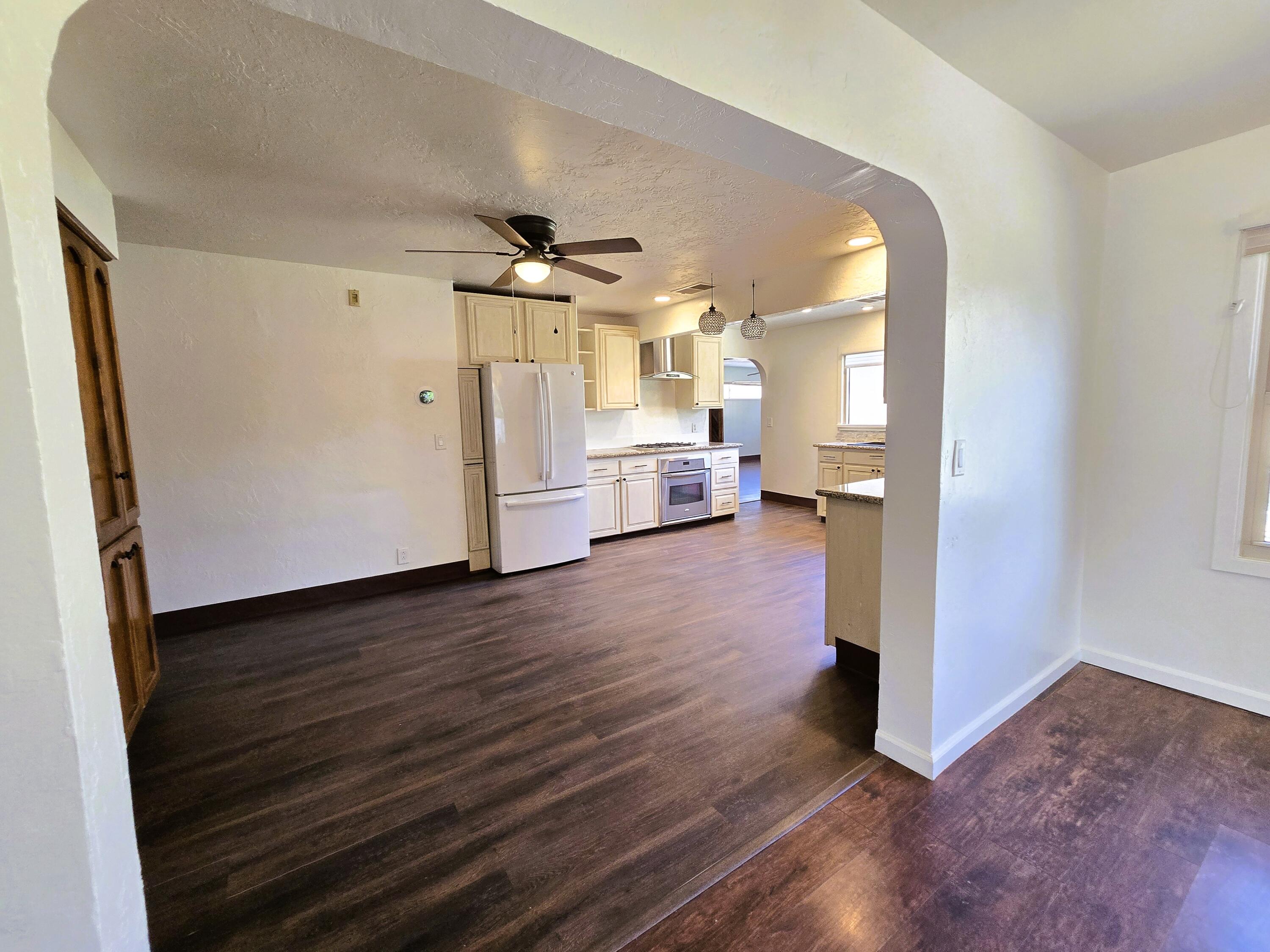 616 N M St, Tulare, CA 93274