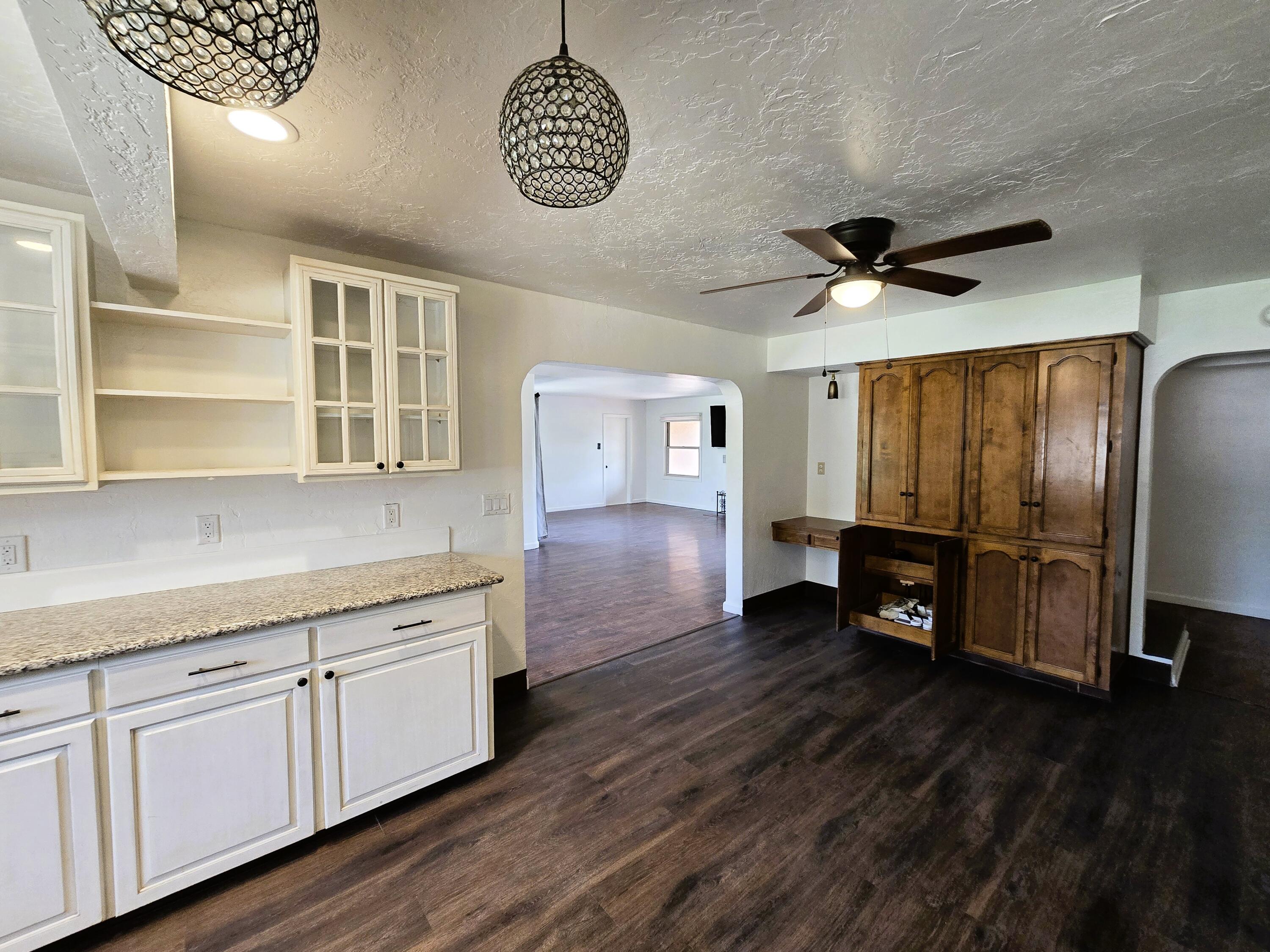 616 N M St, Tulare, CA 93274