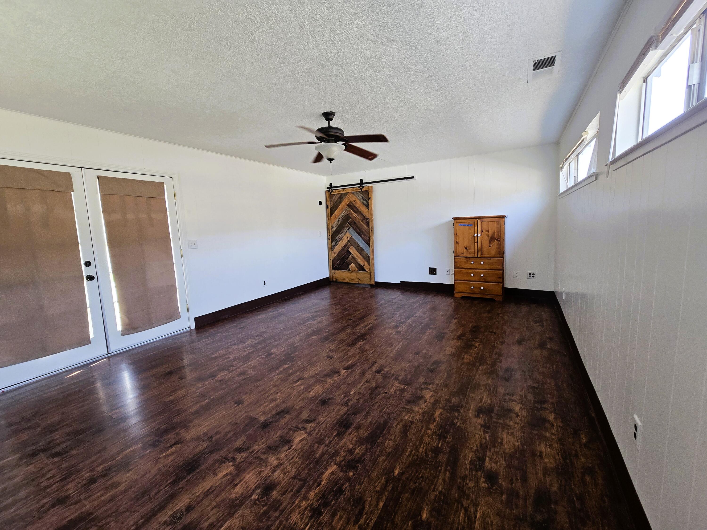 616 N M St, Tulare, CA 93274