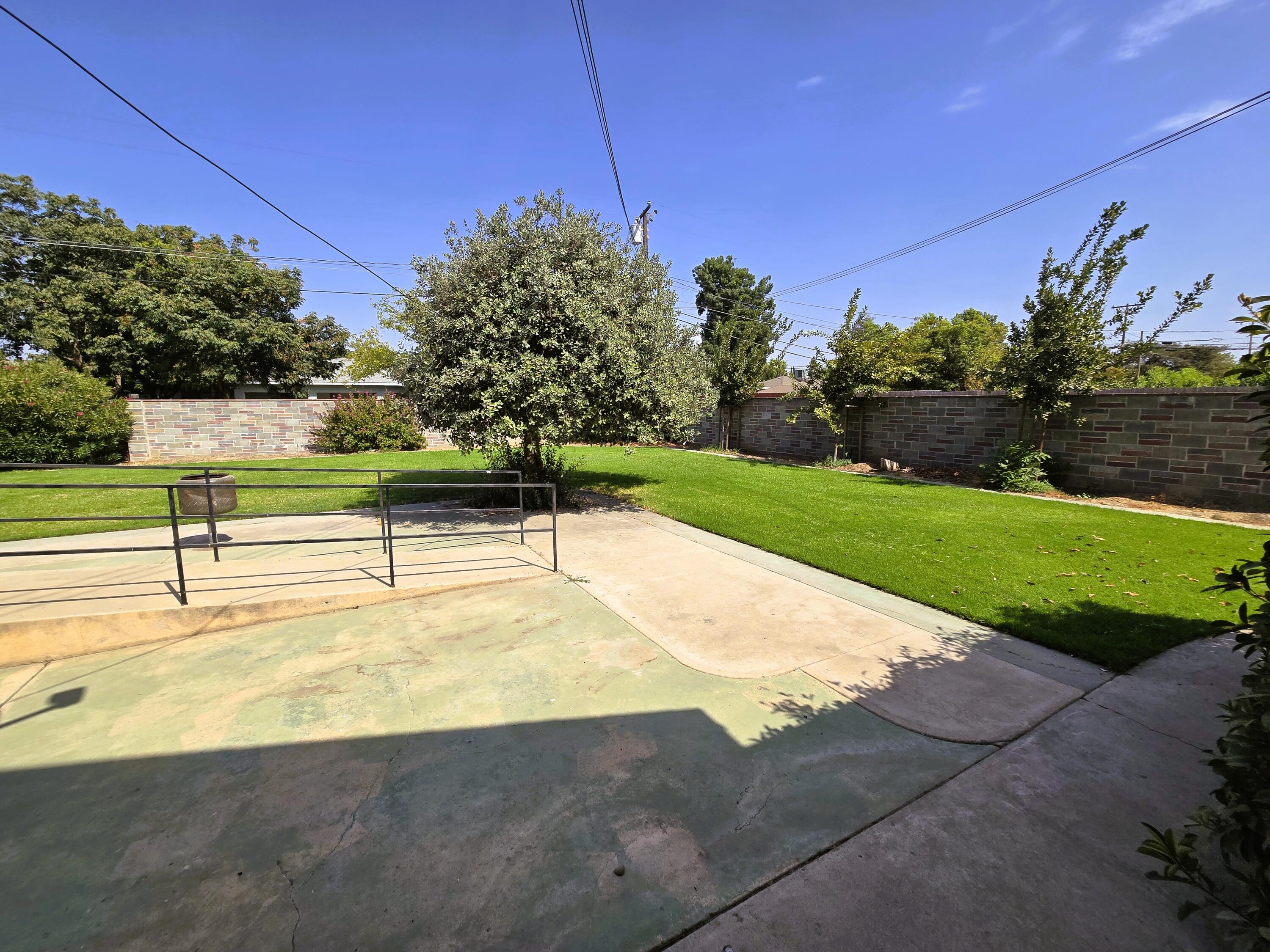 616 N M St, Tulare, CA 93274