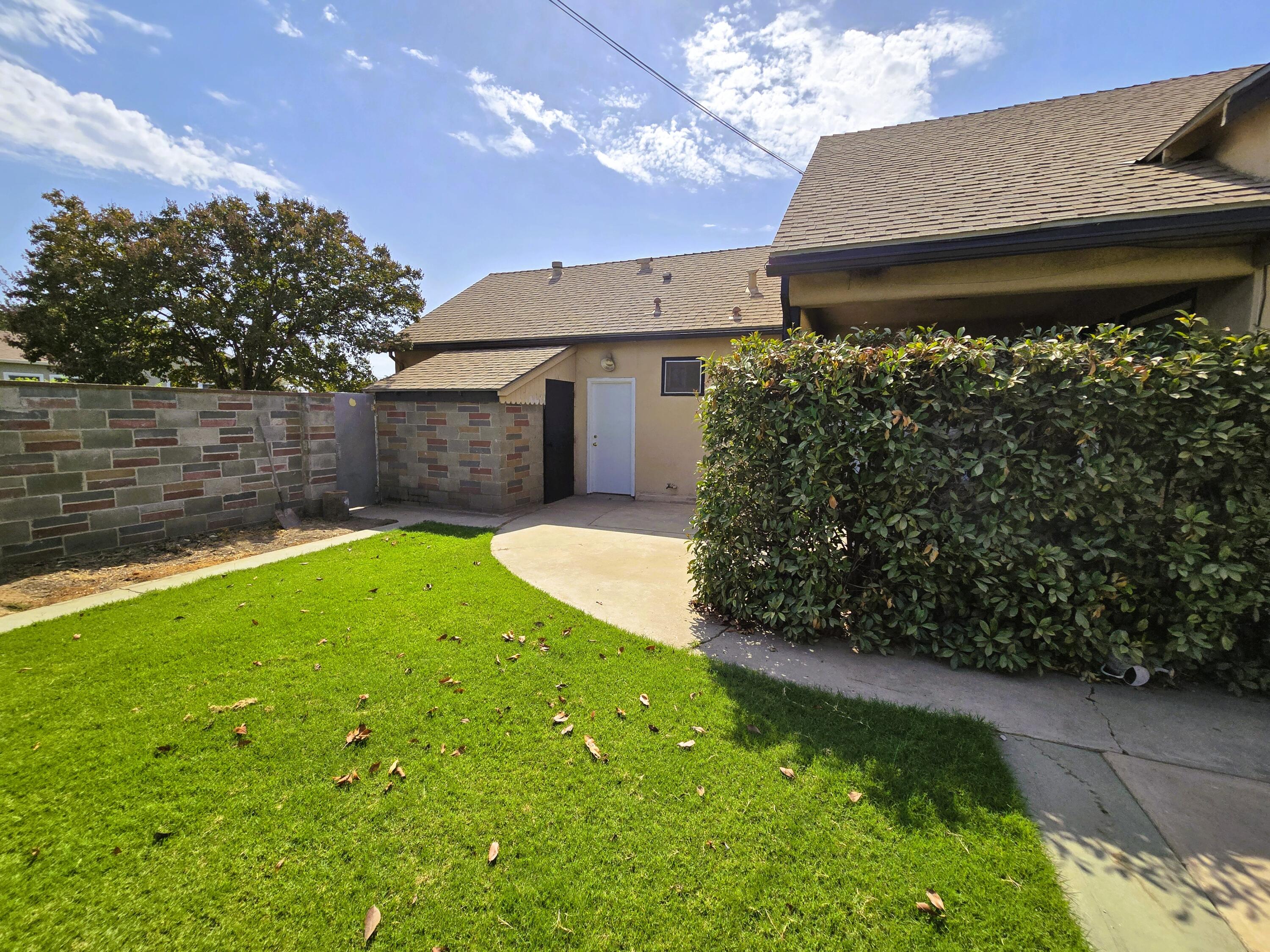 616 N M St, Tulare, CA 93274