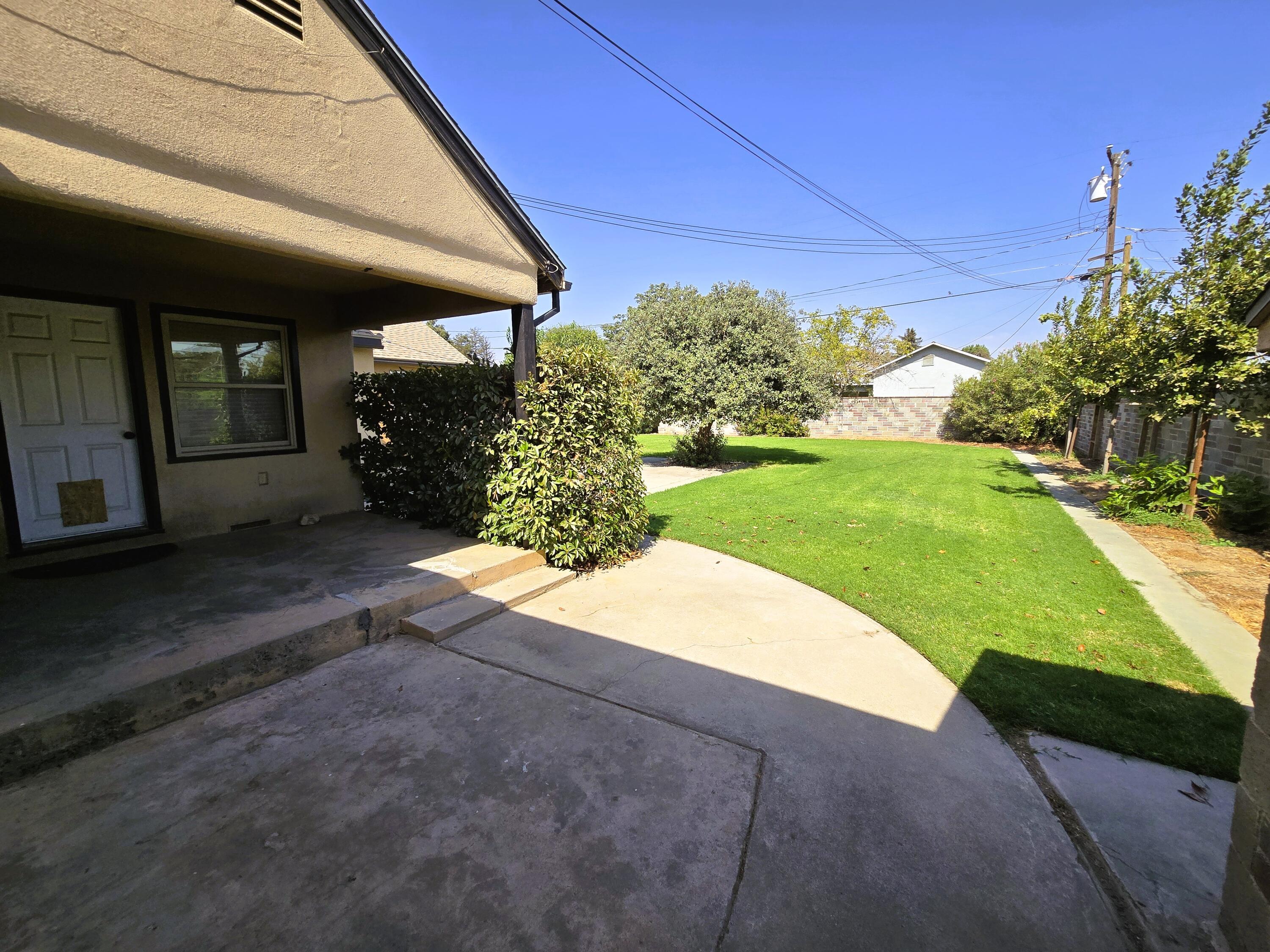 616 N M St, Tulare, CA 93274