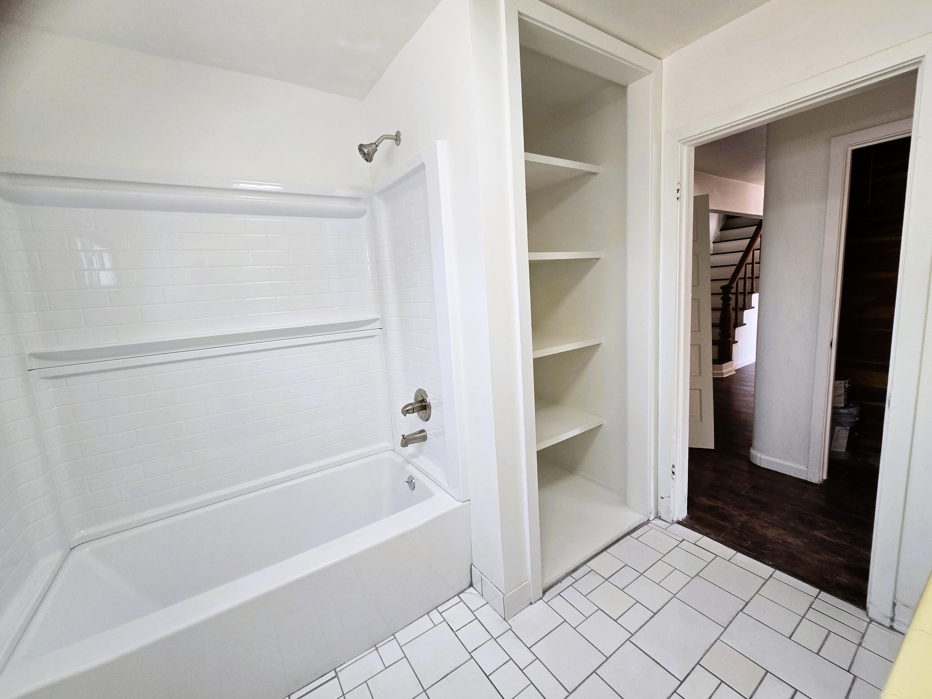 616 N M St, Tulare, CA 93274