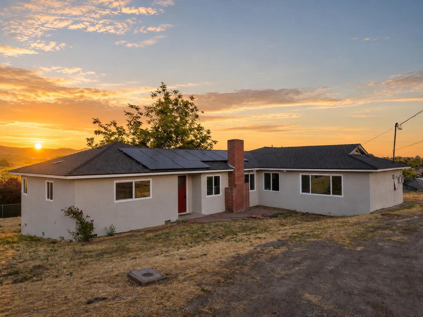1112 N Harvard Ave, Lindsay, CA 93247