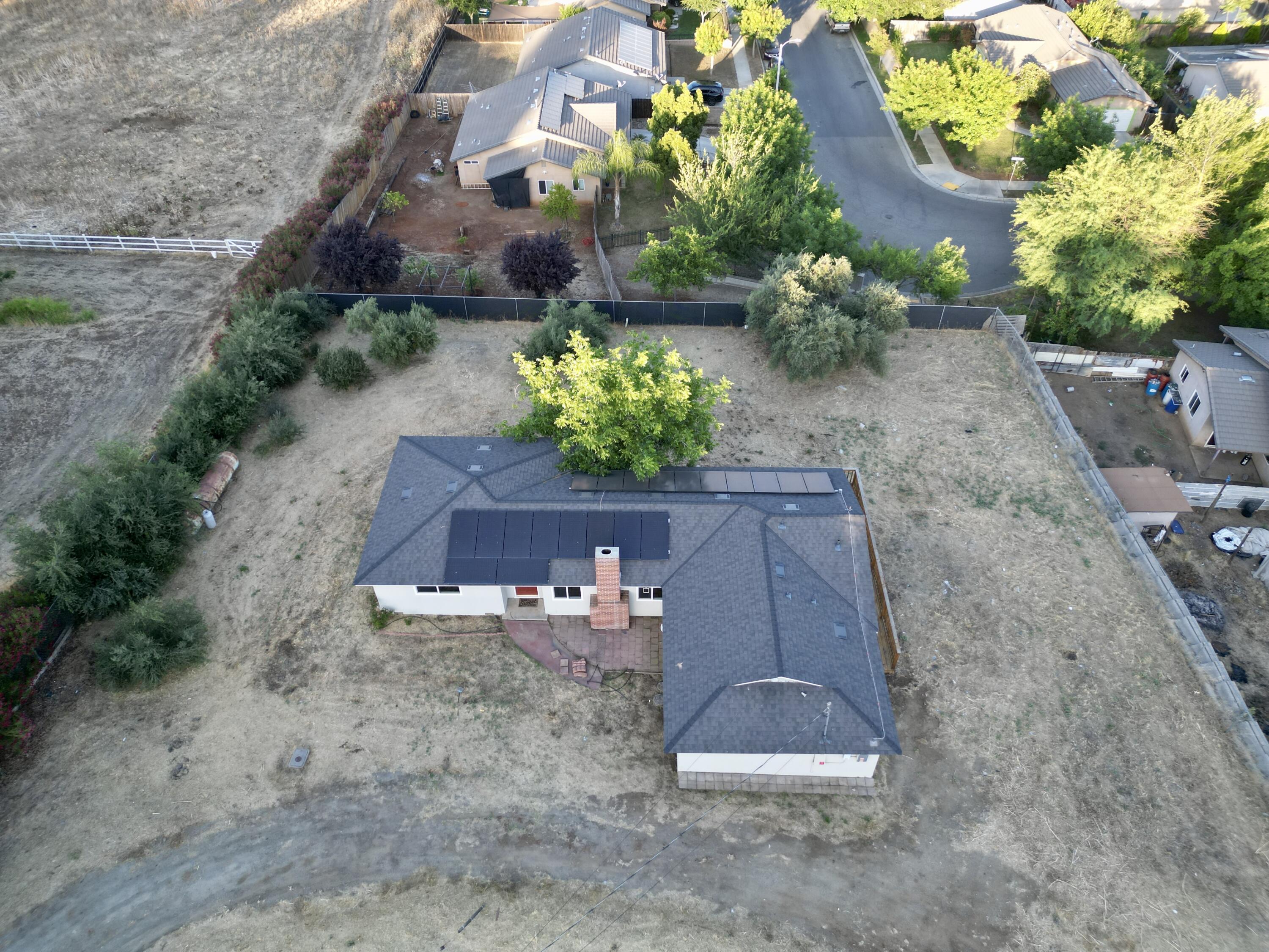 1112 N Harvard Ave, Lindsay, CA 93247